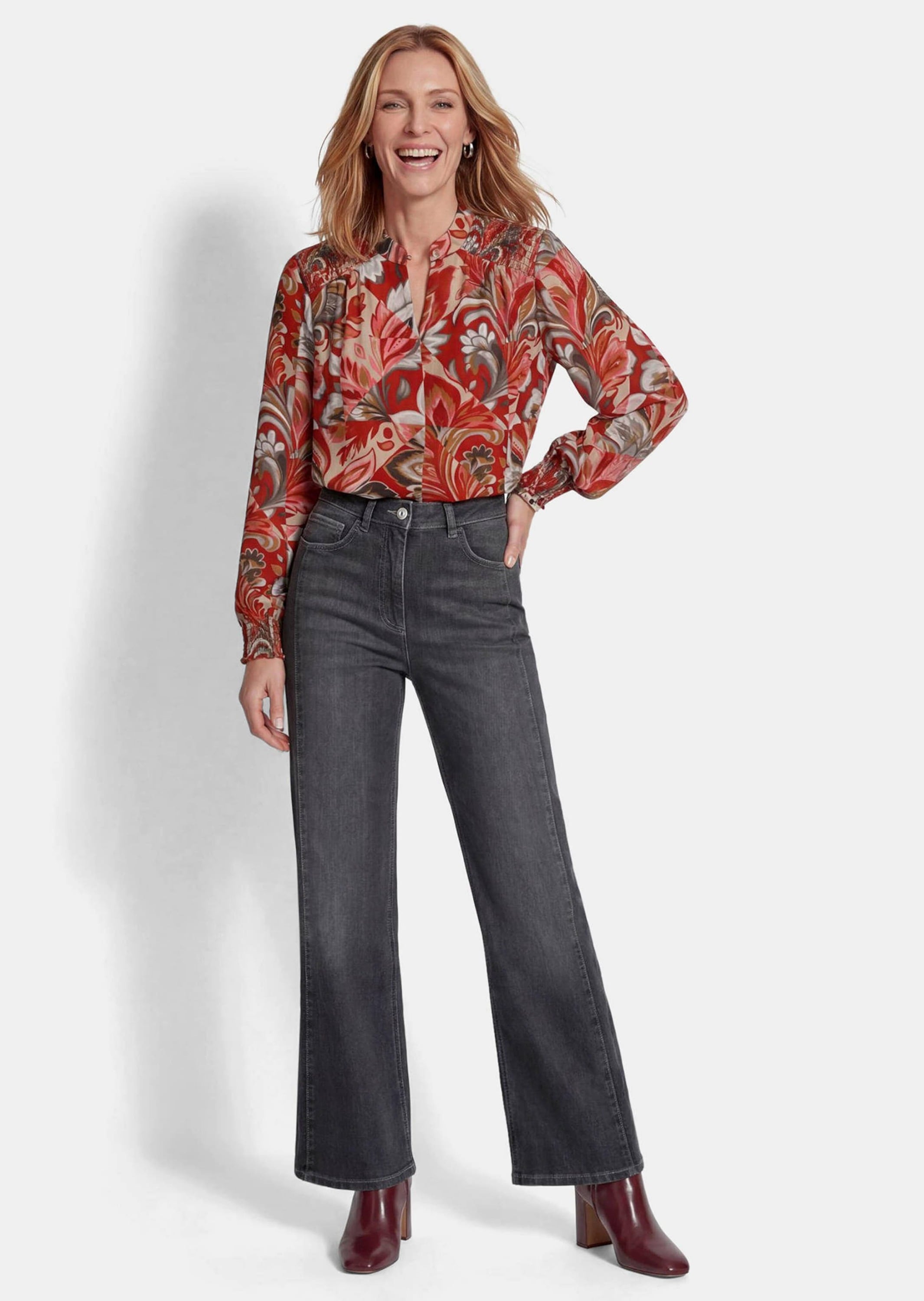 GOLDNER Regular-fit-Jeans »Denimhose VERA mit weitem Beinverlauf« schlankmachende Seitenteile