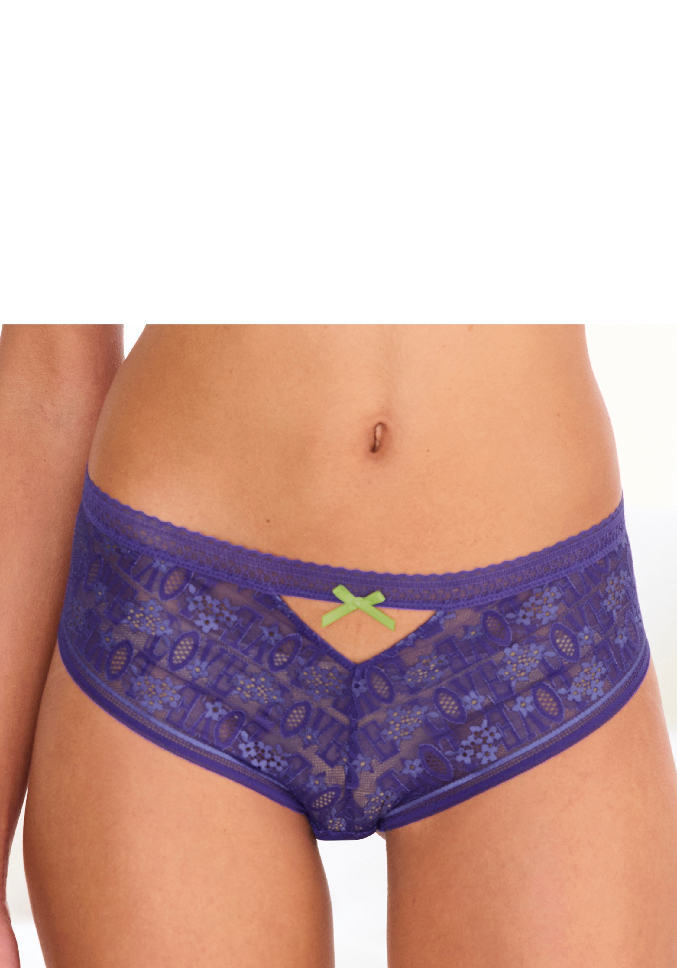 Vivance Stringpanty "Madita" aus Spitze mit „LOVE“-Schriftzug günstig online kaufen