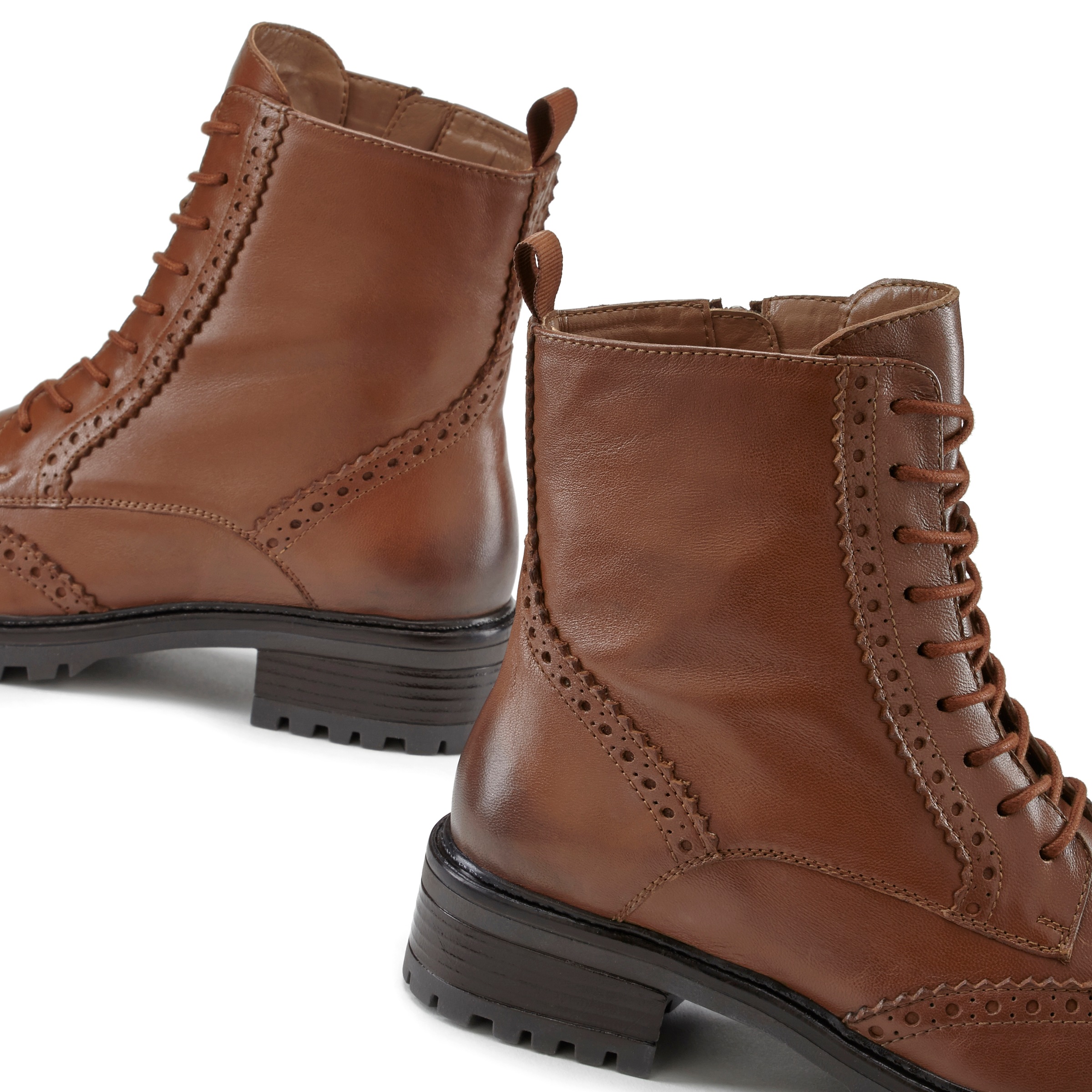 Schnürboots LASCANA, Damen, Gr. 39, braun, Obermaterial: 100% Schafsleder. Decksohle: 100% Synthetik. Futter: 75% Textilmaterial, 25% Schafsleder. Laufsohle: 100% Synthetik, unifarben, Schuhe Schnürboots, Schnürstiefelette, Ankle Boots, Leder, Schnüren &  3