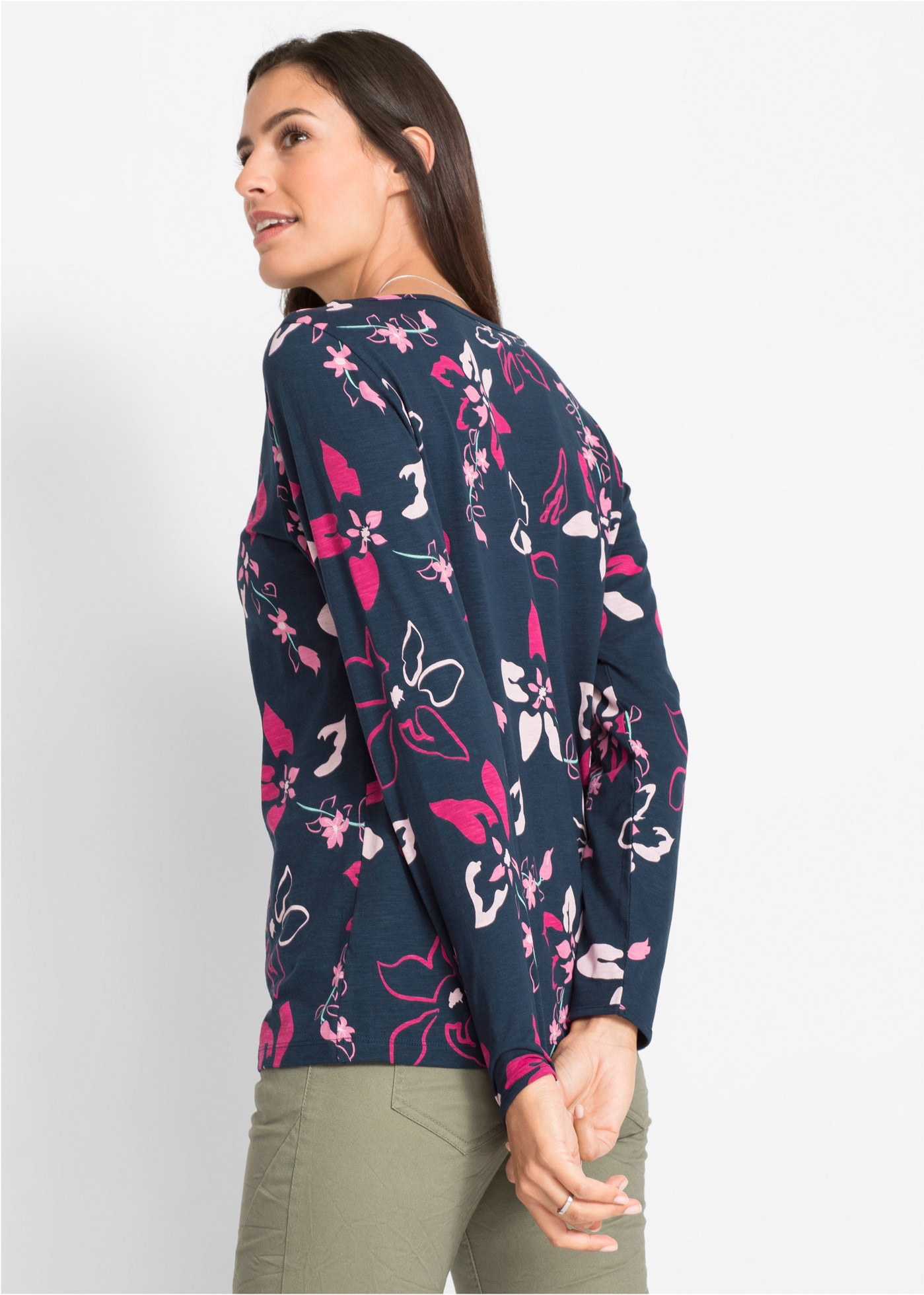 bonprix Langarmshirt figurumspielende Passform, Langarm-Design, für Frühling und Sommer