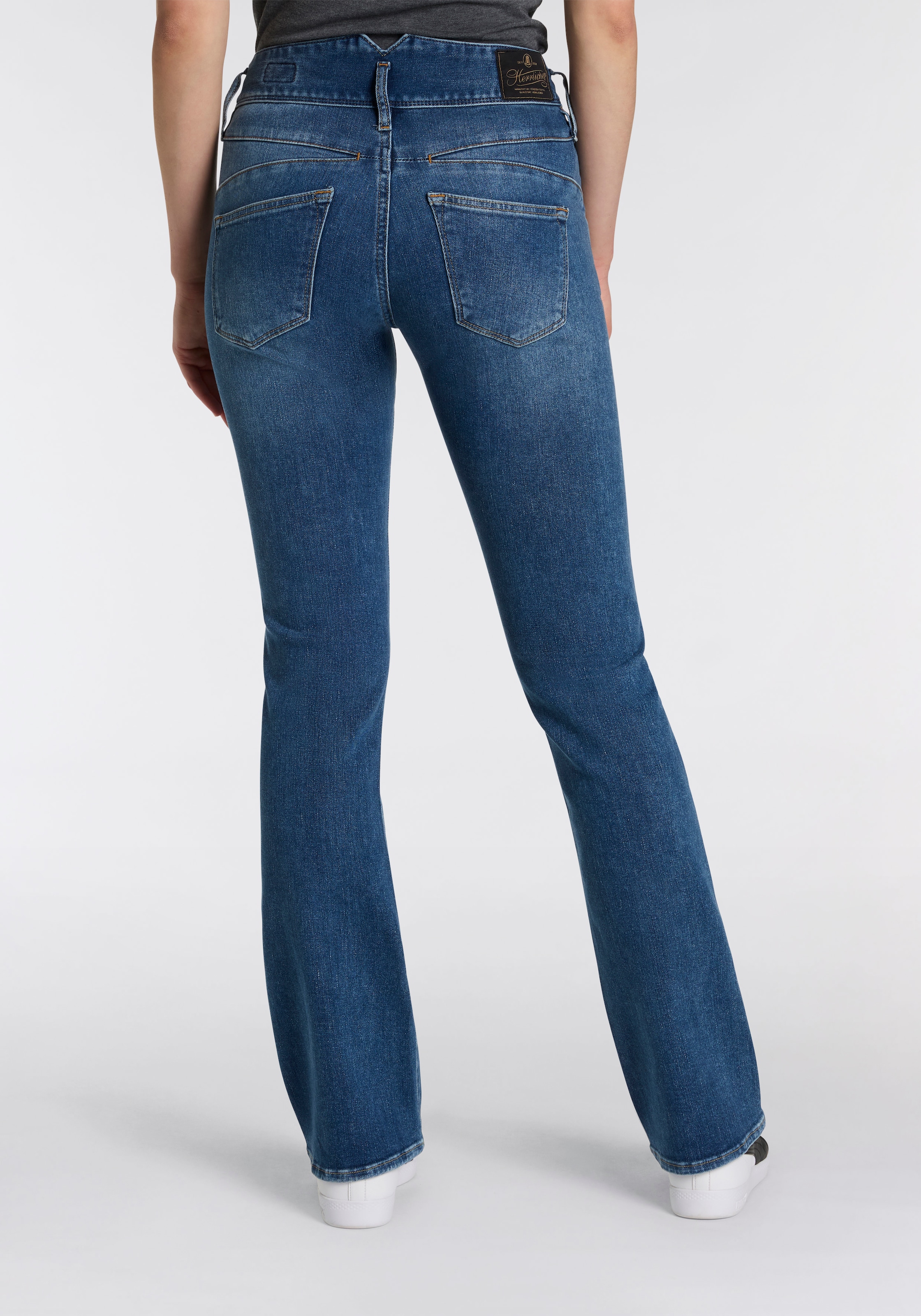 Herrlicher Bootcut-Jeans »Pearl Boot Denim Cashmere Touch«, mit Spitzbund