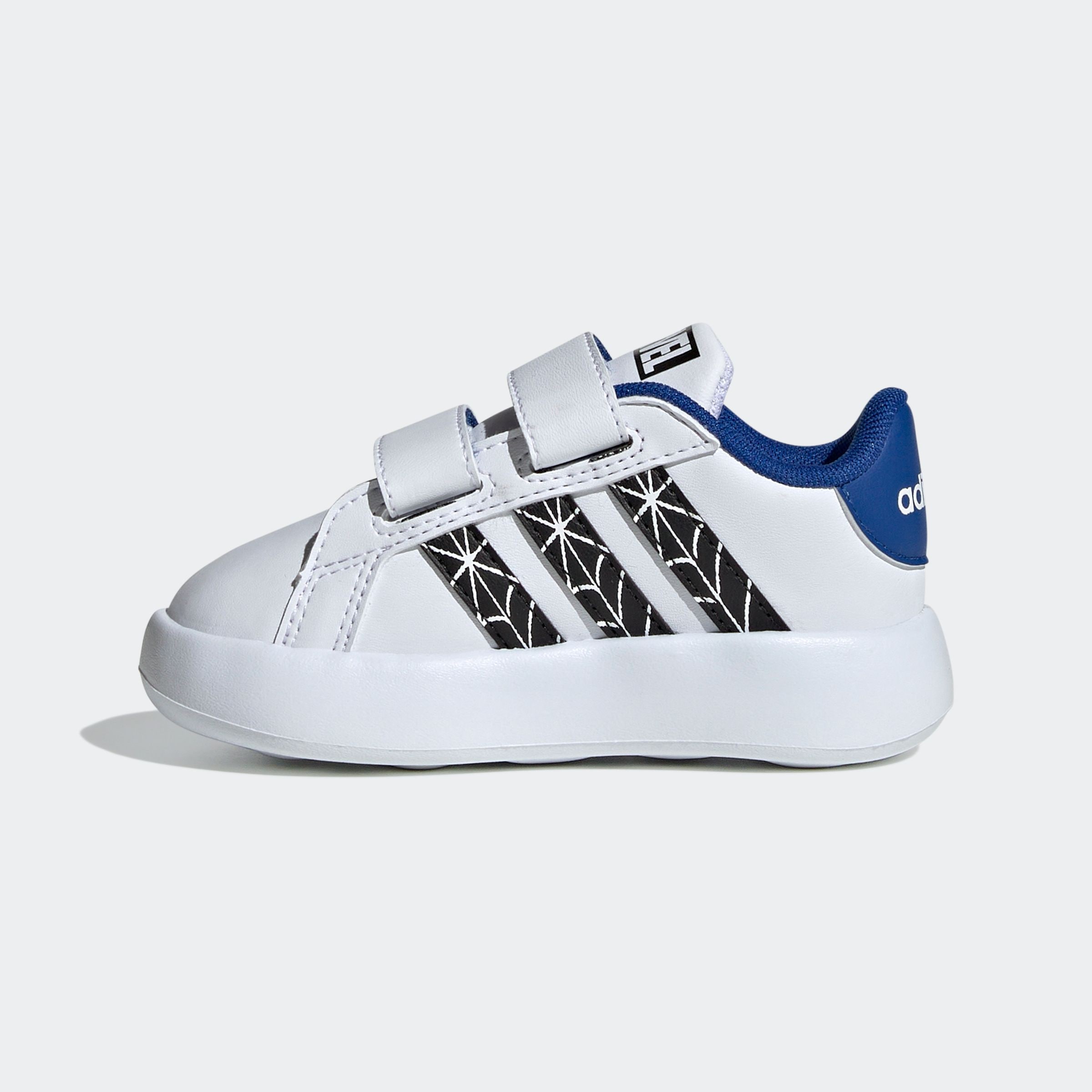 adidas Sportswear Klettschuh »ADIDAS MARVEL SPIDER-MAN KIDS GRAND COURT SCHUH«, Design auf den Spuren des adidas Superstar, für Kinder