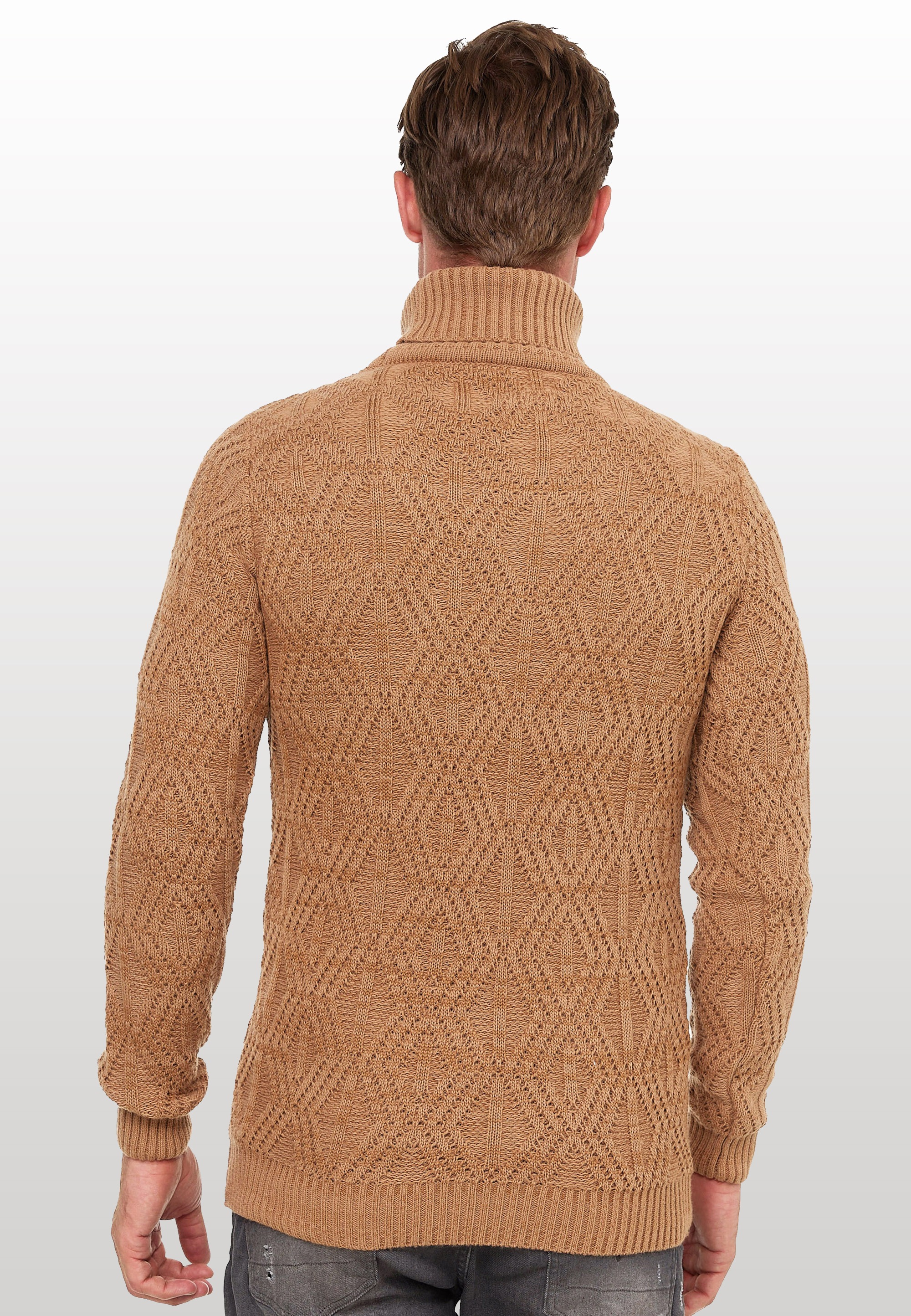 Rusty Neal Rollkragenpullover, in modischem Design