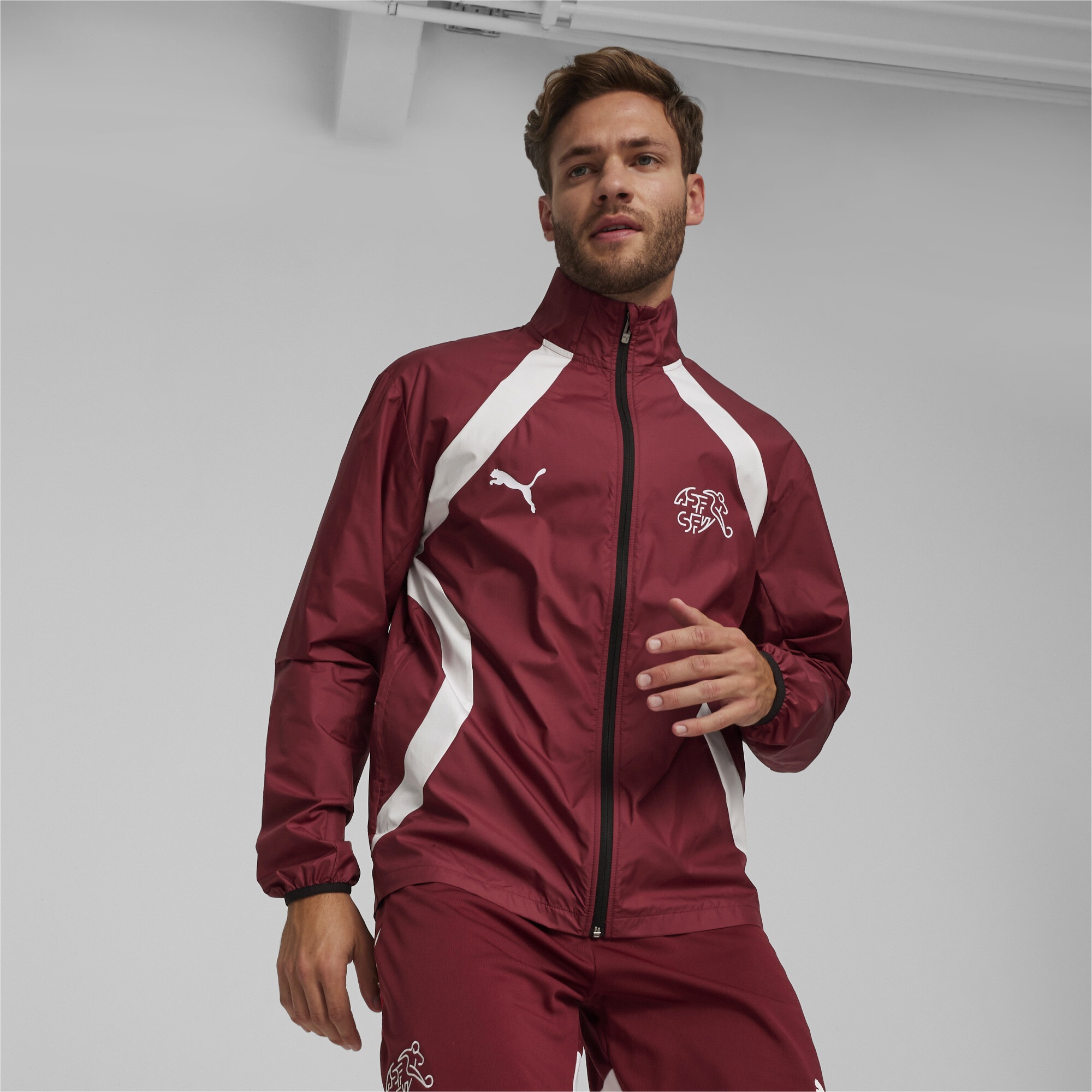 PUMA Trainingsjacke »Schweiz Gewebte Fußball-Aufwärmjacke Herren«