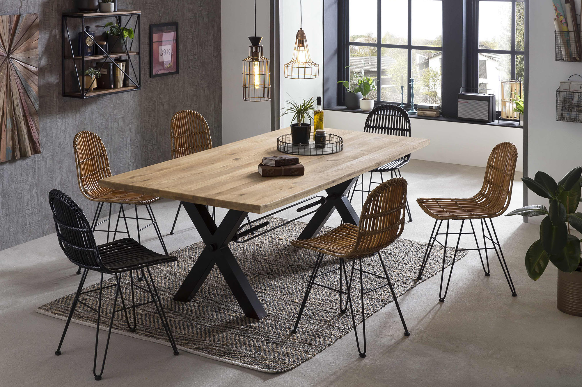 SIT Esstisch "Gent Wildeiche Massivholz mit X-Gestell aus Metall, Industrial" Robustes X-Gestell aus Metall für hohe Stabilität