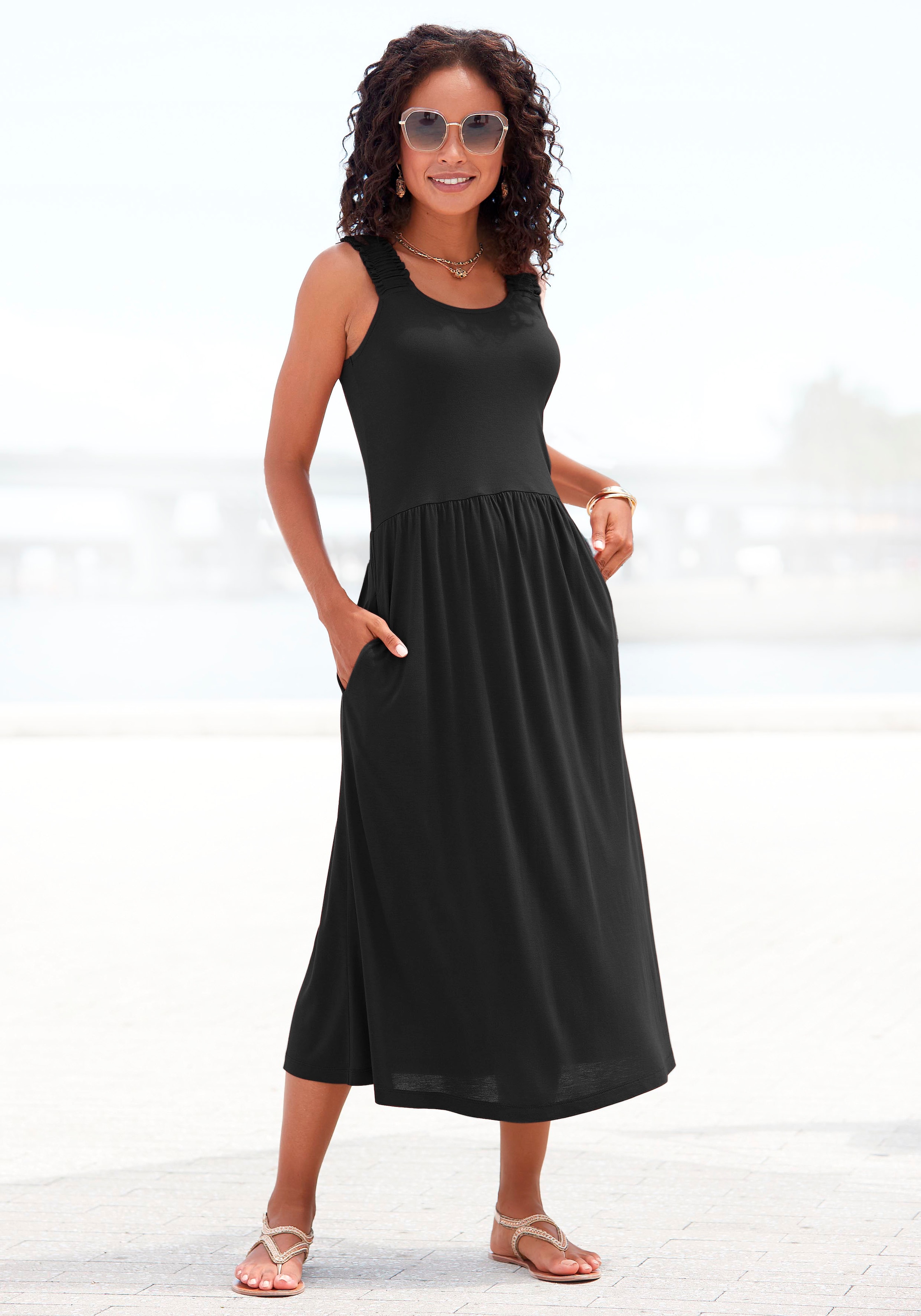 Beachtime by Lascana Jerseykleid "mit Taschen, kniebedeckendes Sommerkleid aus Viskose" Seitennahttaschen Luftiges Strandkleid, Trägerkleid, Midikleid, figurumspielend Basic