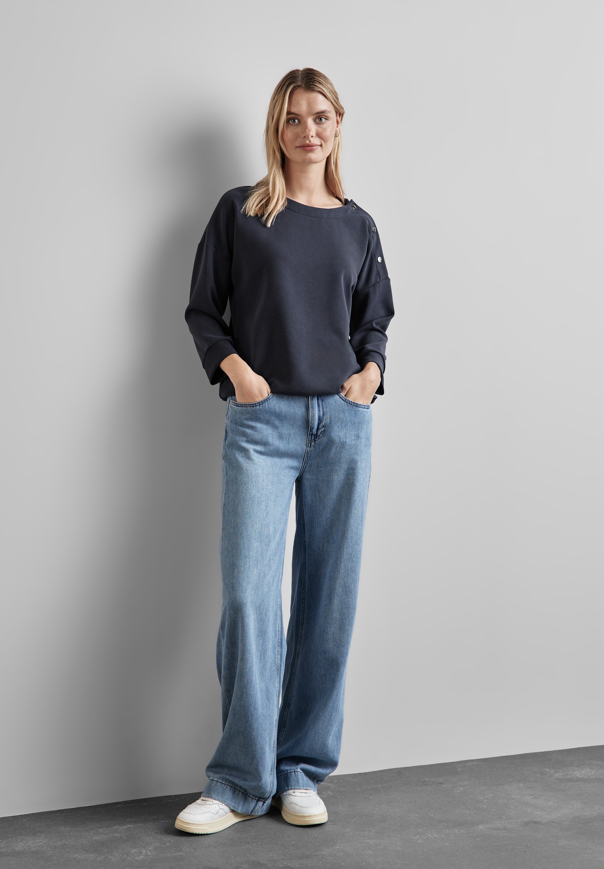 STREET ONE Langarmshirt, mit Knopf Details
