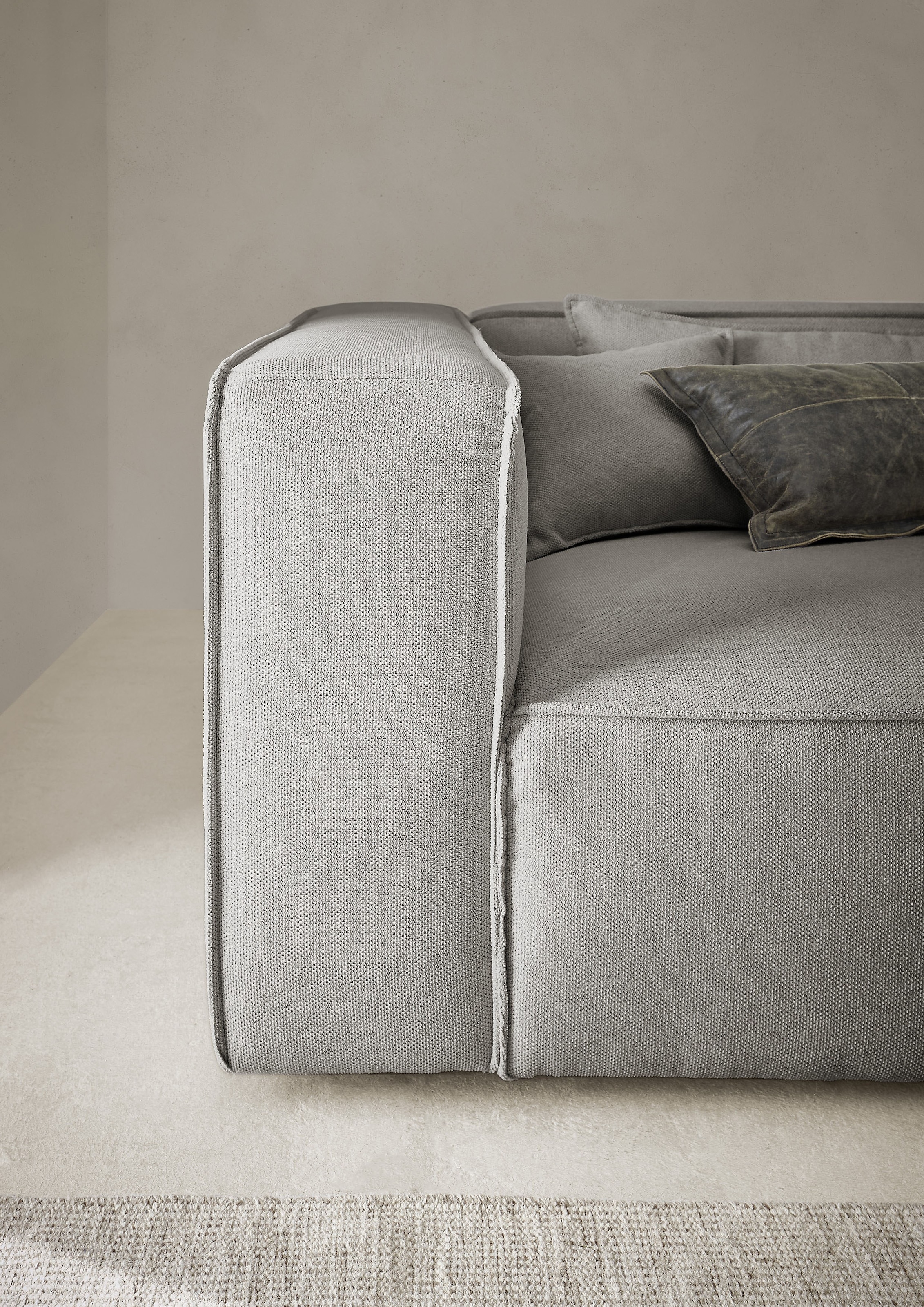 LeGer Home by Lena Gercke Ecksofa »PIARA XXL, Big-Sofa in Cord oder Leinenoptik, L-Form, mit Kedernaht«, wahlweise Ottomane rechts/links, schwarze Füße, extra tiefe Sitzfläche