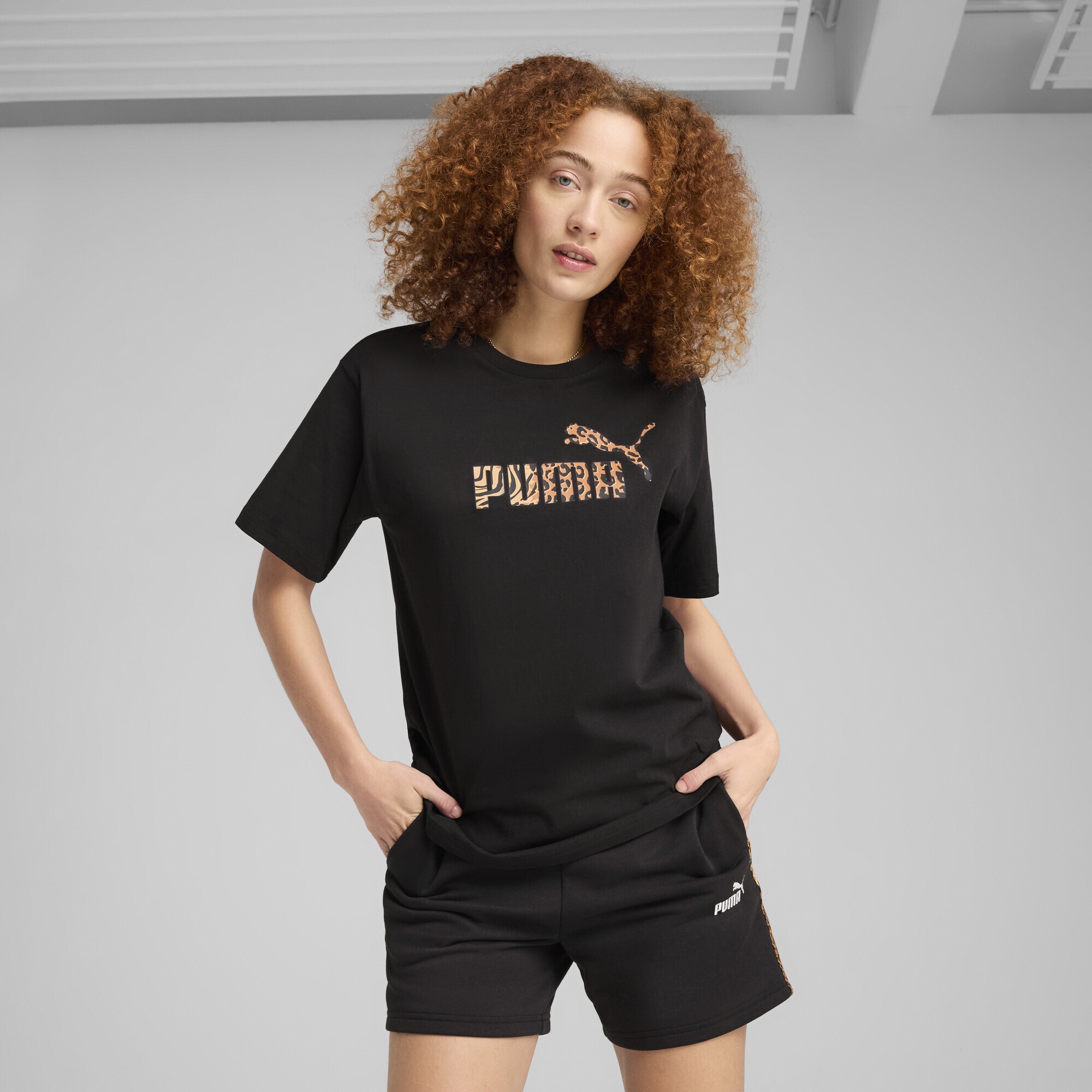PUMA T-Shirt »Essentials Graphic Animal Relaxed T-Shirt Damen«