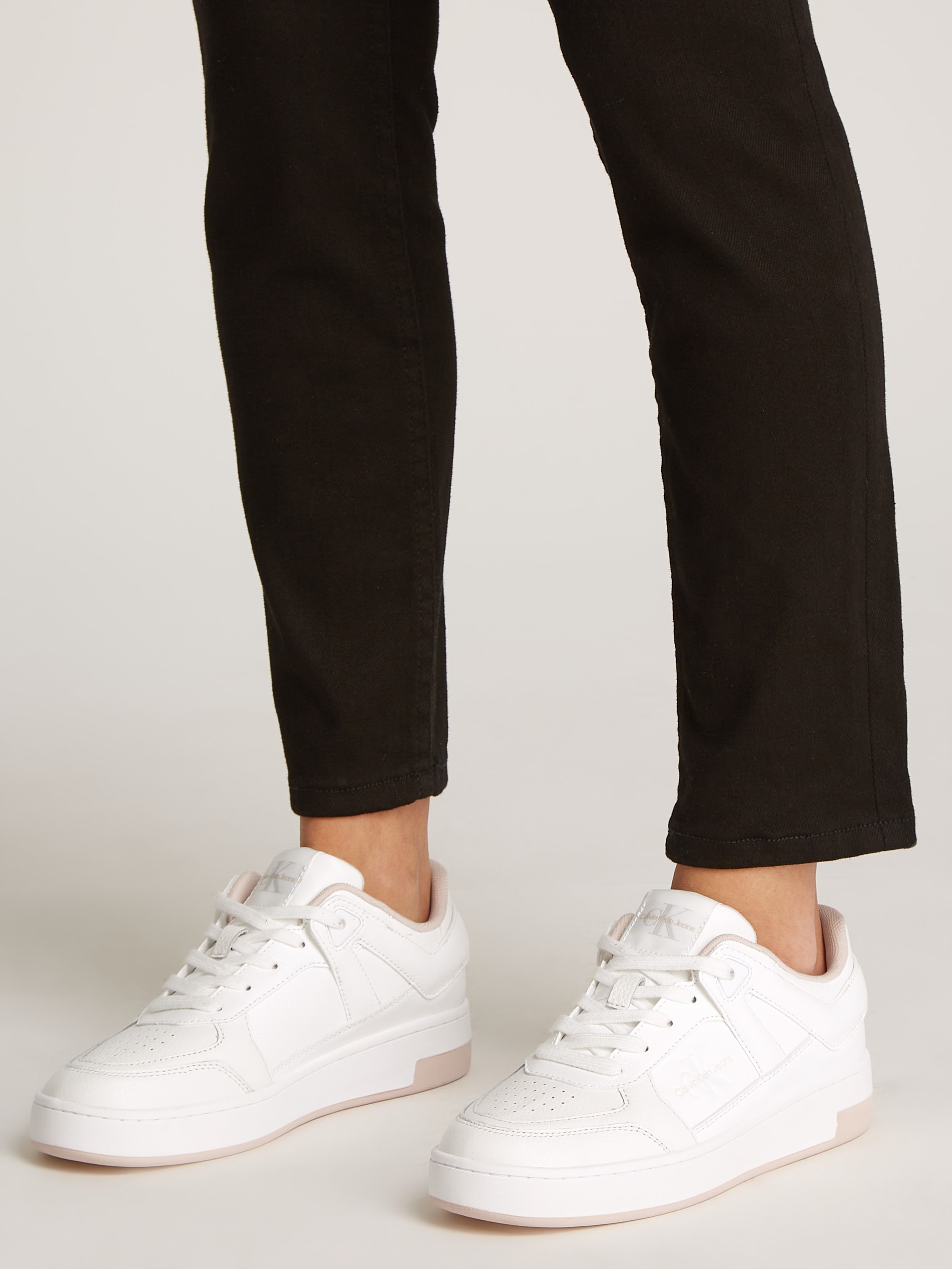 Calvin Klein Jeans Sneaker »BASKET CUPSOLE LOW MIX«, Freizeitschuh, Halbschuh, Schnürschuh in sportiver Optik