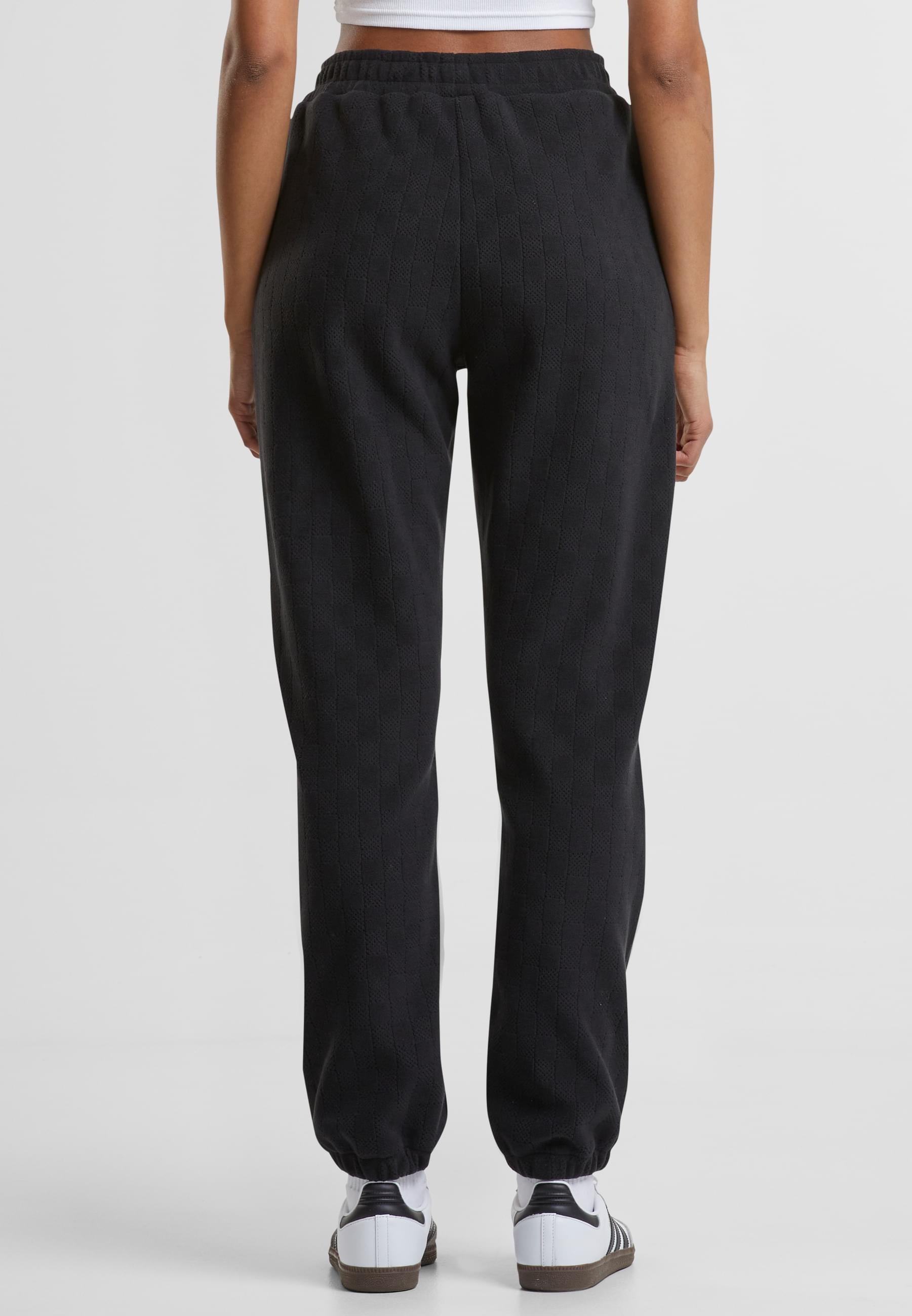 URBAN CLASSICS Jogginghose »Urban Classics Ladies Jacquard Velvet Sweatpants«