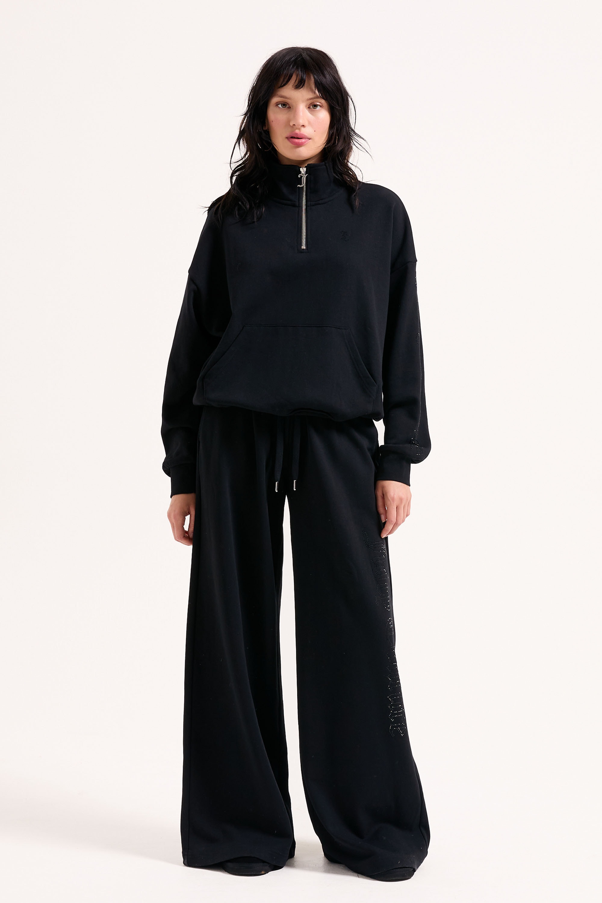 Juicy Couture Sweathose »ANNEN ULTRA LOW WIDE LEG TRACKPANT Damen«  Trainingshose Damen, Sweathose, Velour, Jogginghose mit Glitzer, Sale