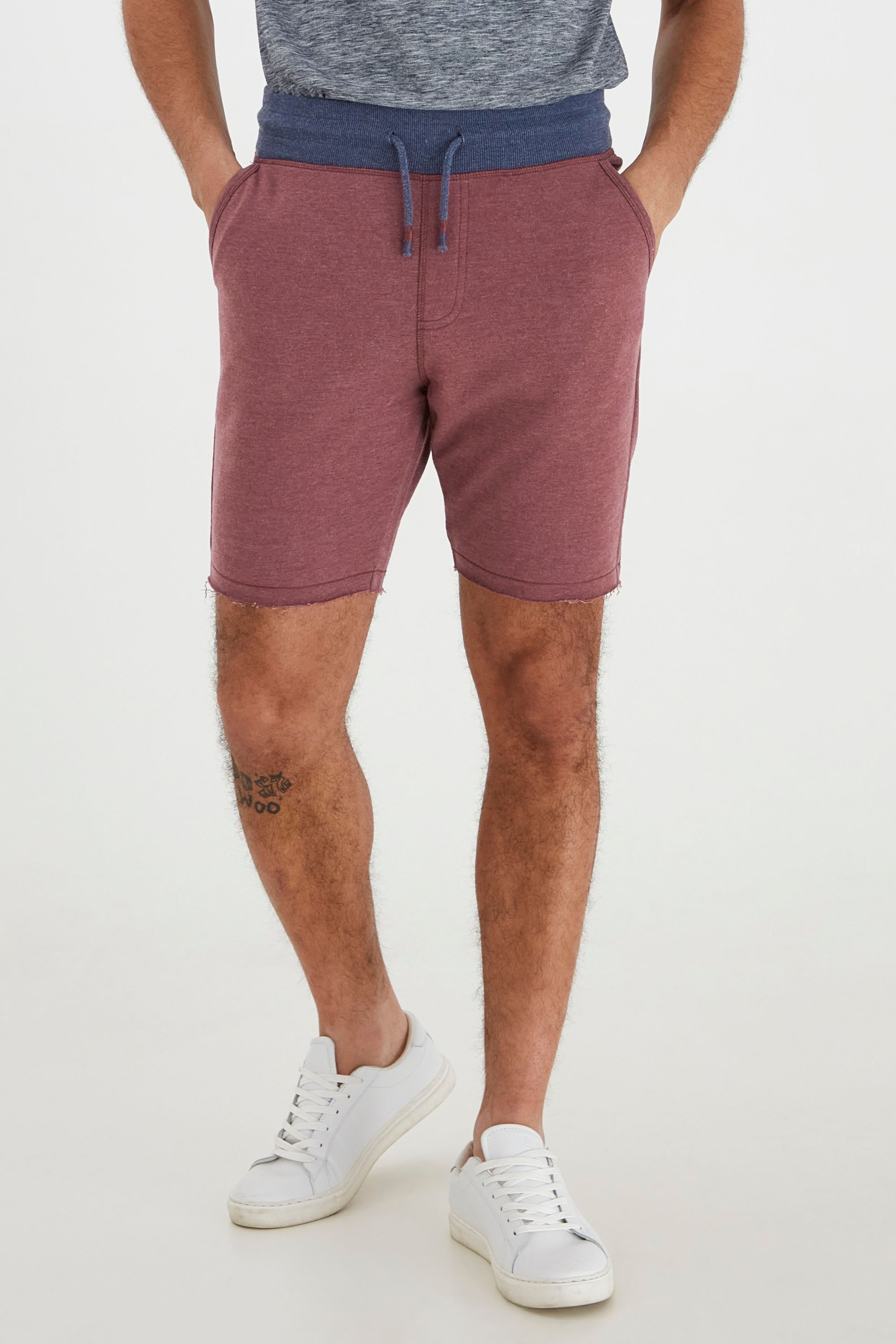 Blend Sweatshorts "BHJulio" Kurze Hose mit kontrastfarbenen Bund günstig online kaufen