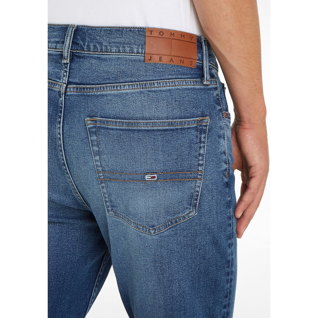 Tommy Jeans Dad-Jeans »DAD JEAN RGLR«