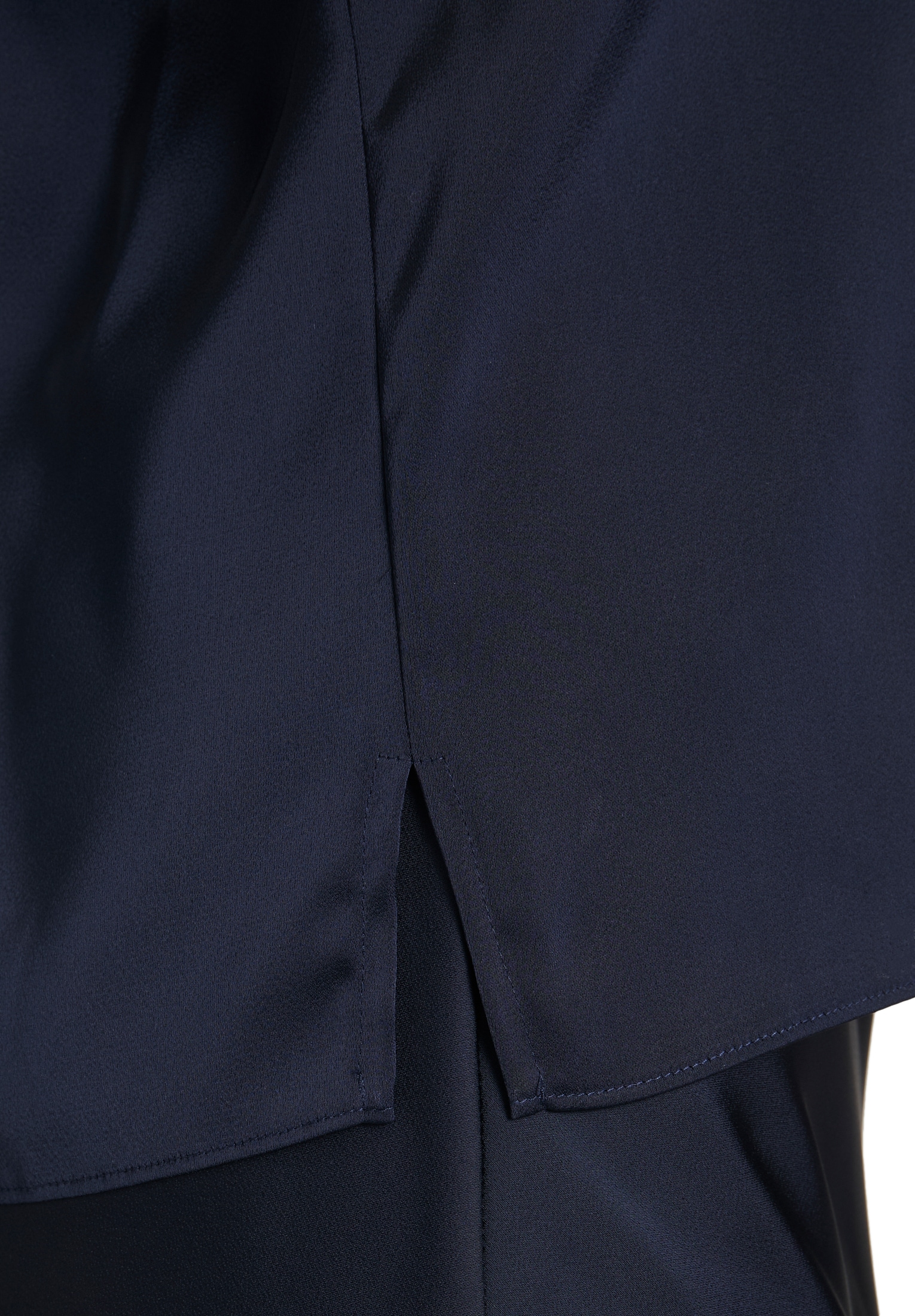 Vera Mont Satinbluse »Vera Mont Satin-Bluse mit V-Ausschnitt«