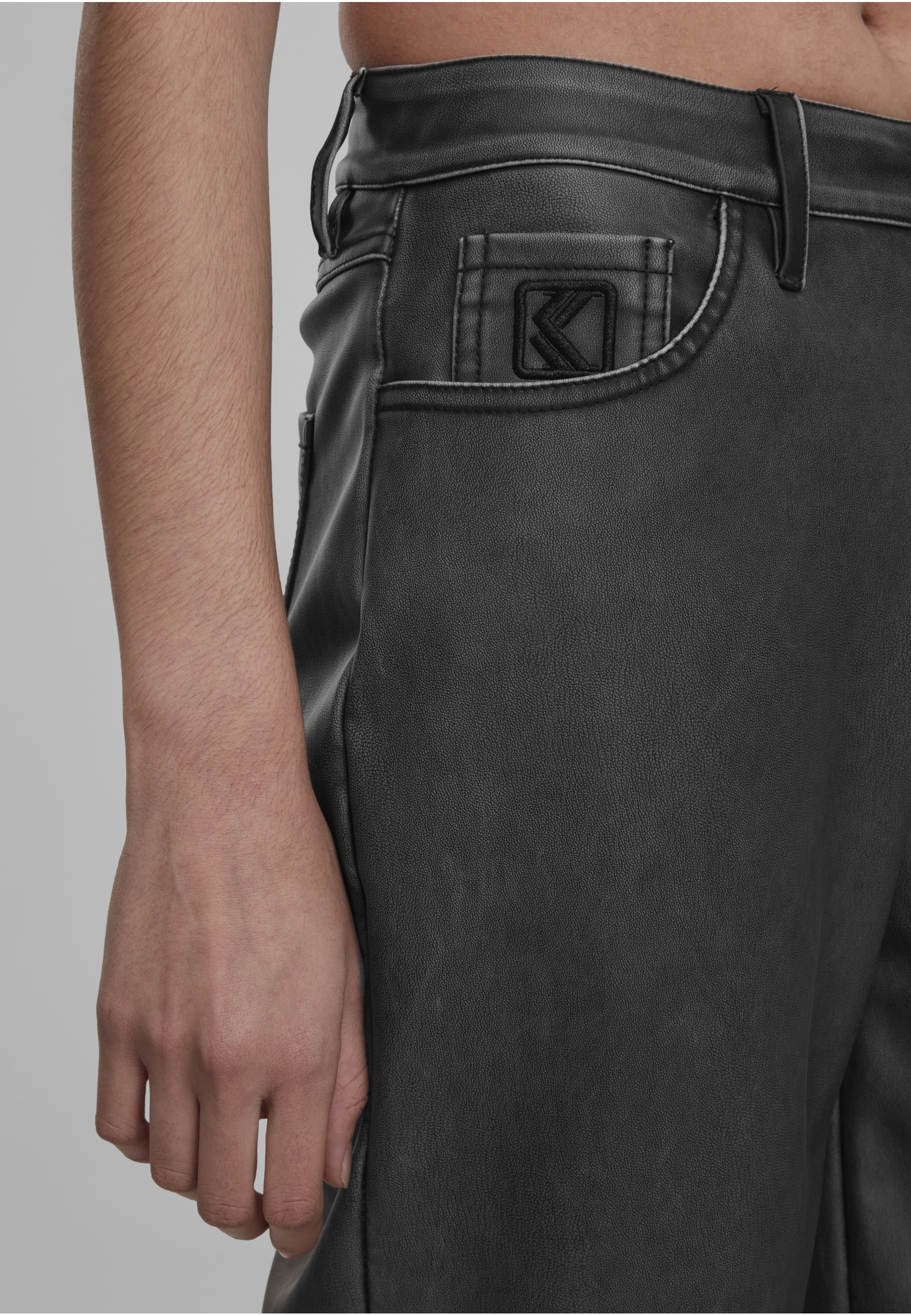 Karl Kani Stoffhose »Karl Kani Signature Pu Wide Leg Pants black«