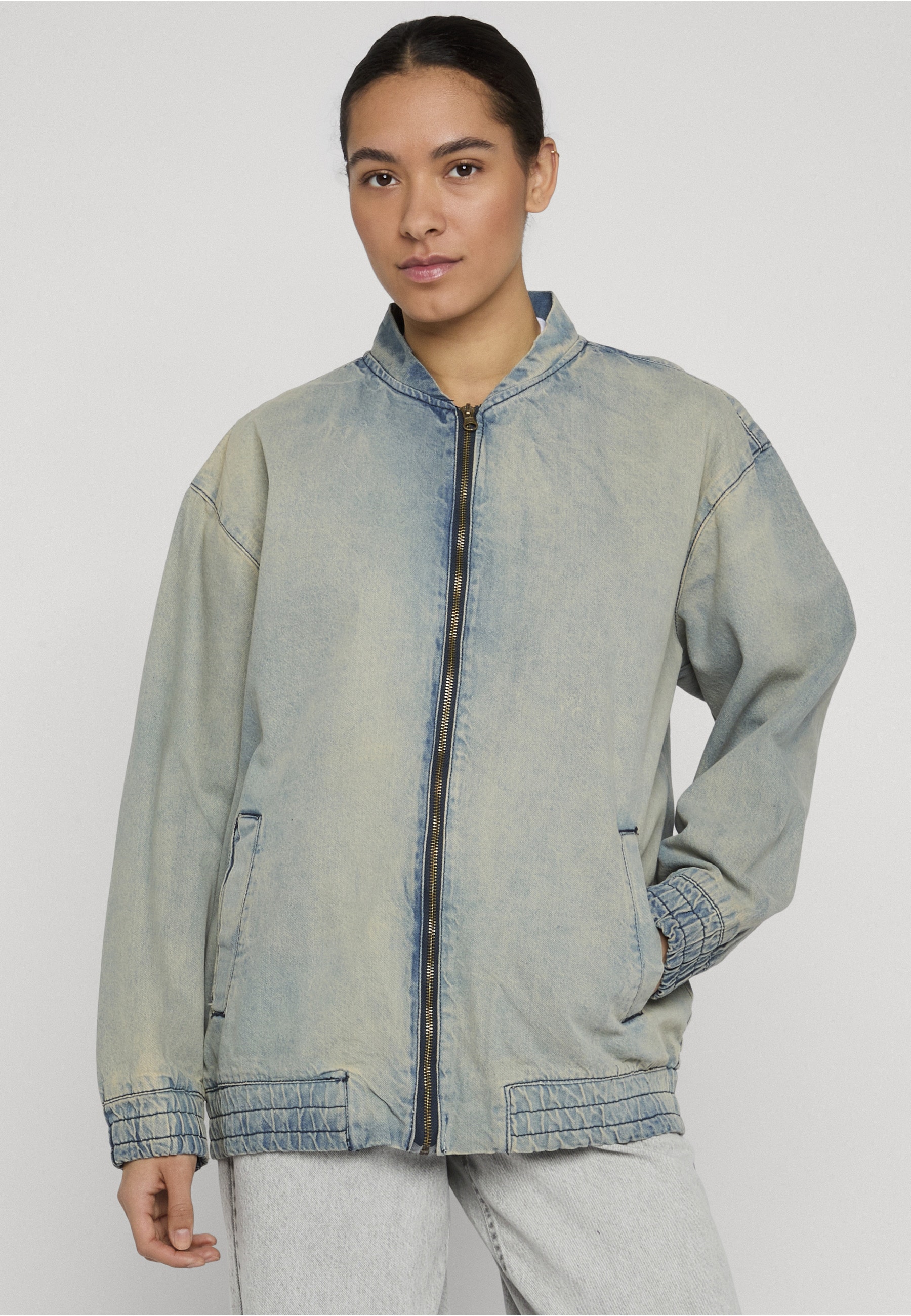 URBAN CLASSICS Jeansjacke »Urban Classics Ladies Oversized Skater Jacket« 1 Stk. tlg. ohne Kapuze
