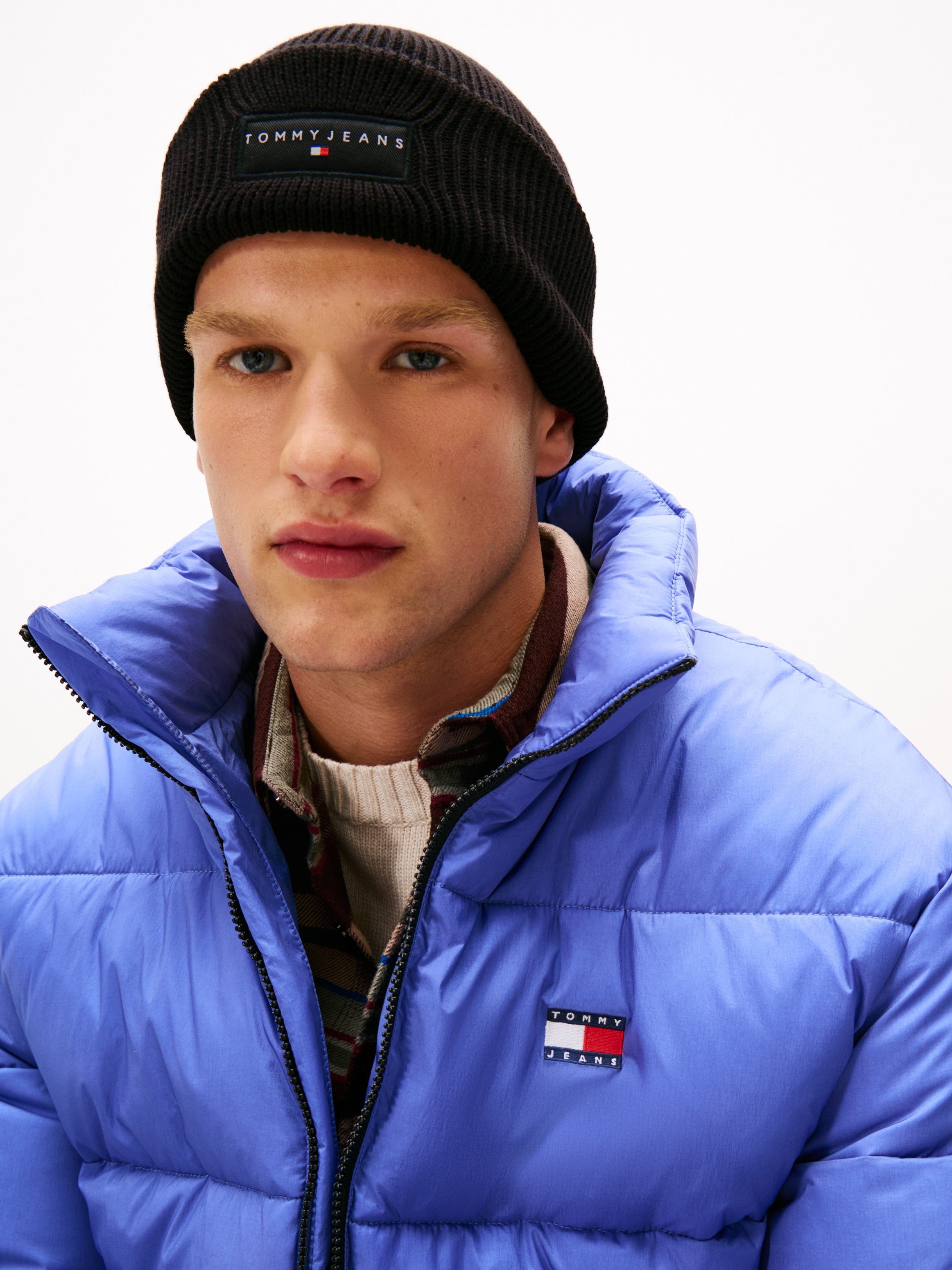 Tommy Jeans Beanie "TJM LINEAR", in Grobstrick, mit Umschlag günstig online kaufen