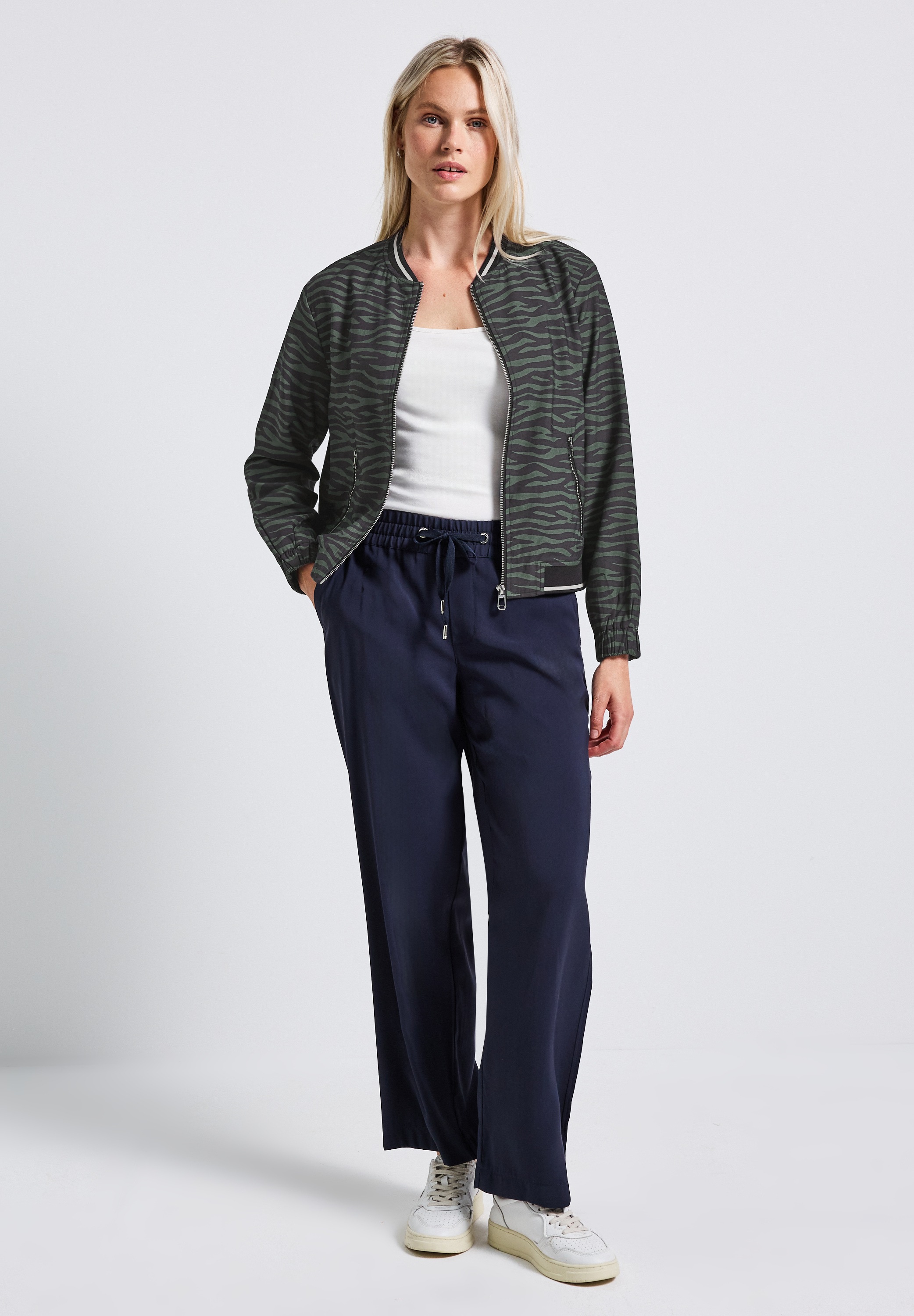 STREET ONE Blouson, ohne Kapuze, mit Leomuster