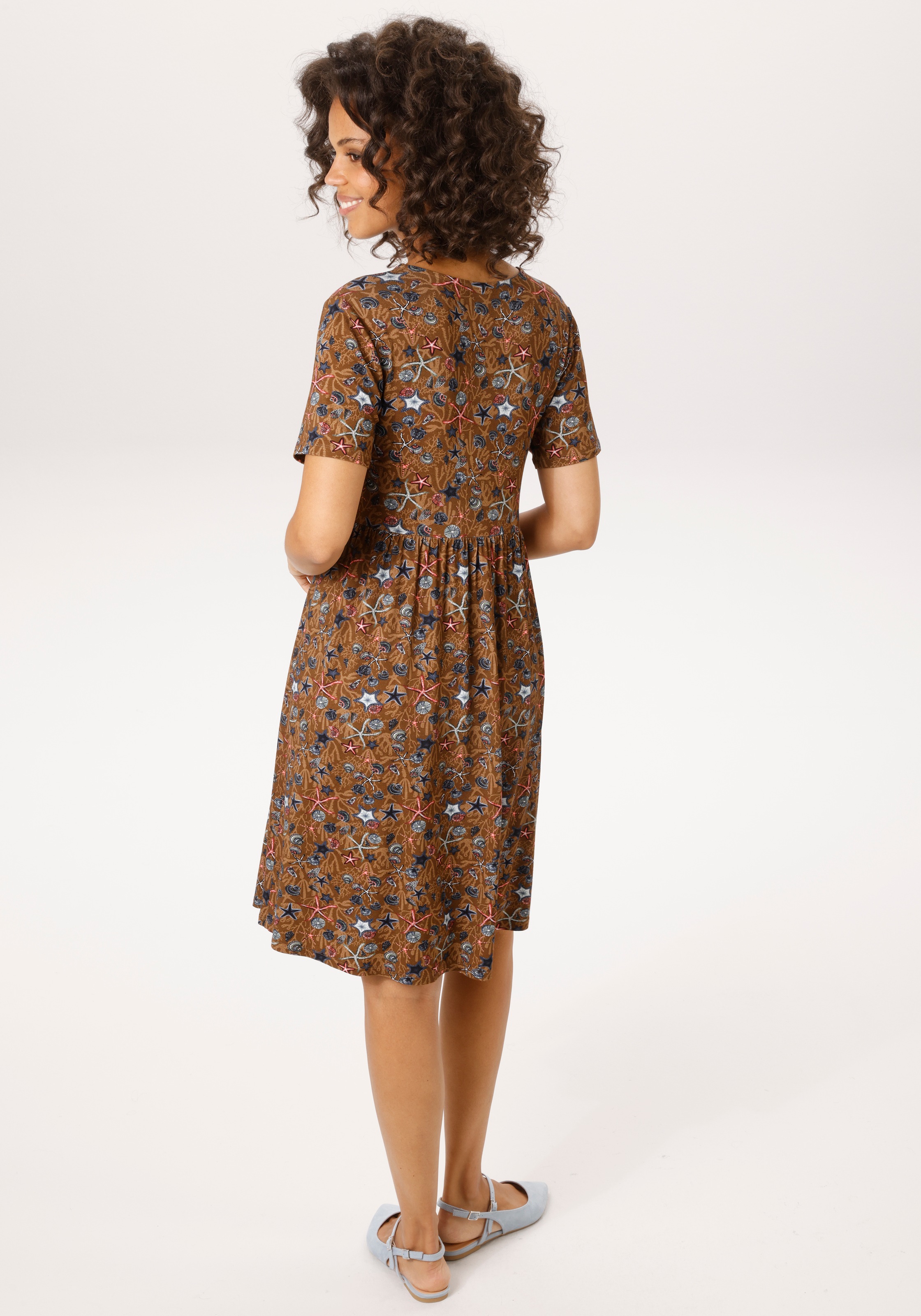 Aniston CASUAL Sommerkleid mit Seesternen und Muscheln bedruckt - NEUE KOLL günstig online kaufen
