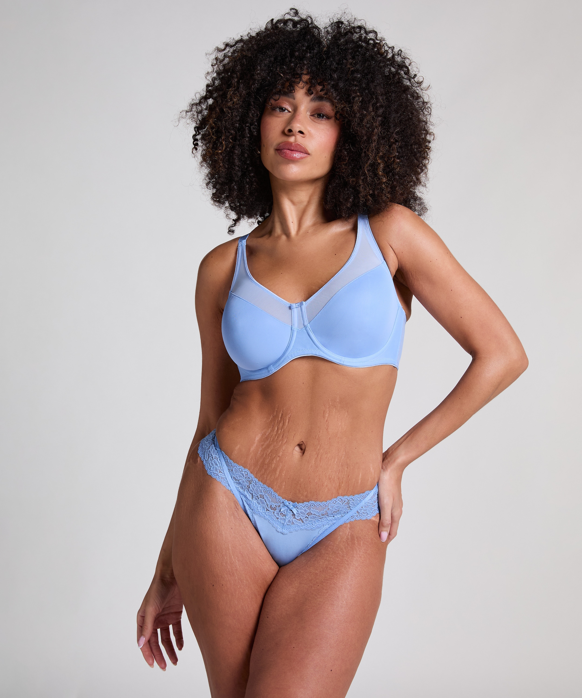 Hunkemöller Bügel-BH »Nina Non-Padded Underwired Minimizer Bra«