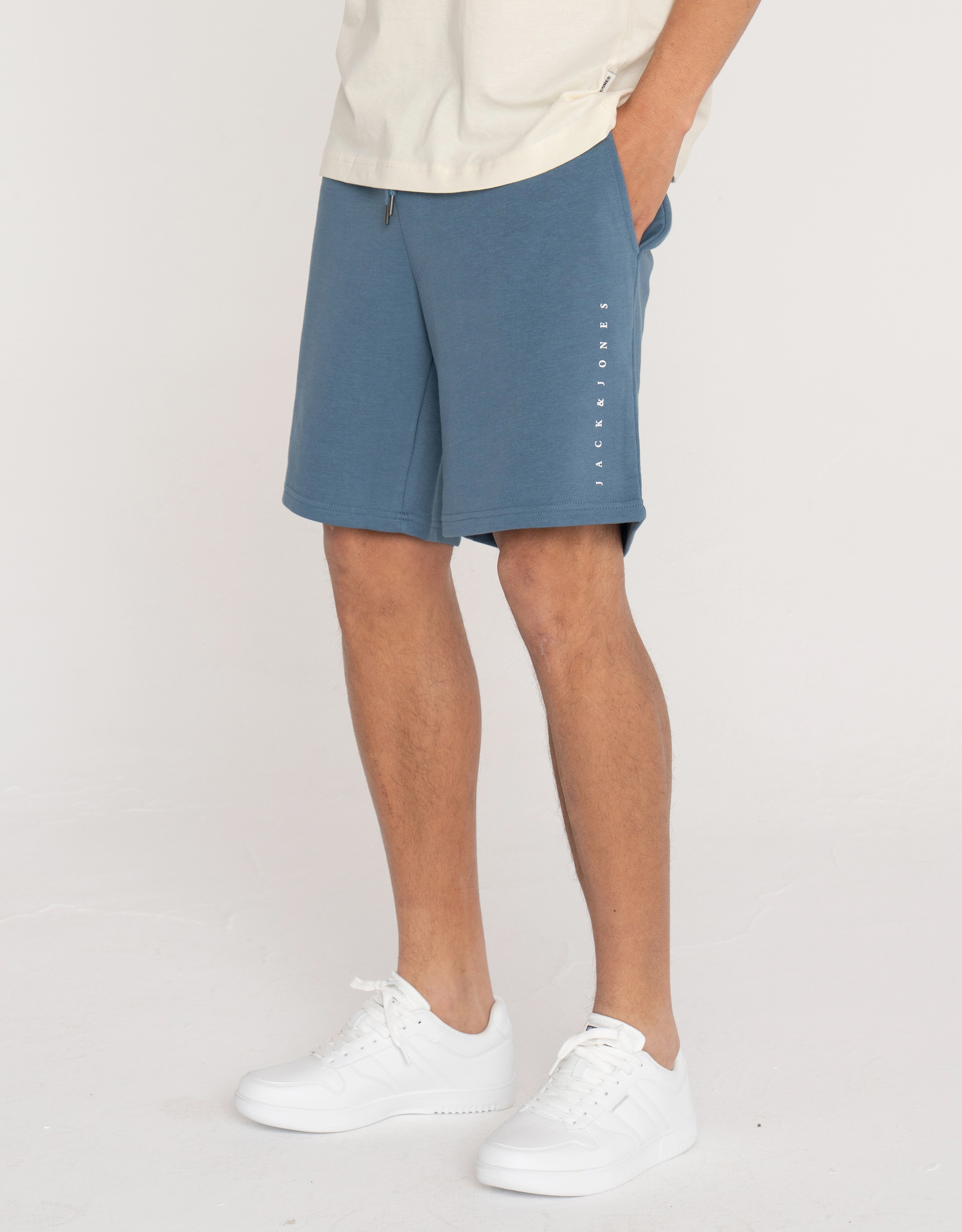Jack & Jones Shorts "JPSTGORDON STAR JJ SWEAT SHORTS SRT SN", mit Logo Schr günstig online kaufen