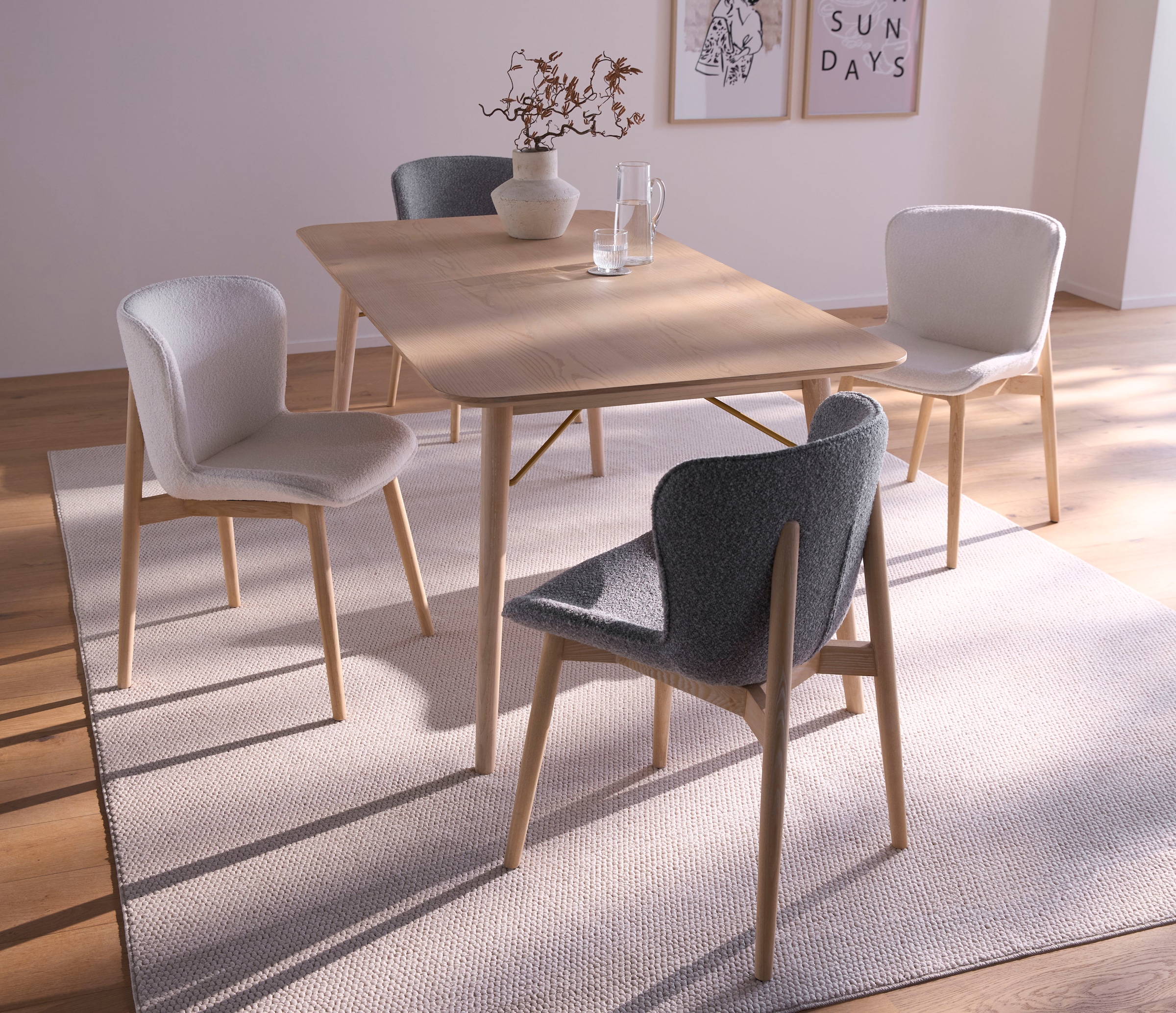s.Oliver Esszimmerstuhl »Kailee« (Set) 2 Stk. Bouclé weicher Bouclé-Bezug, ergonomisches Design, Eschenholzgestell