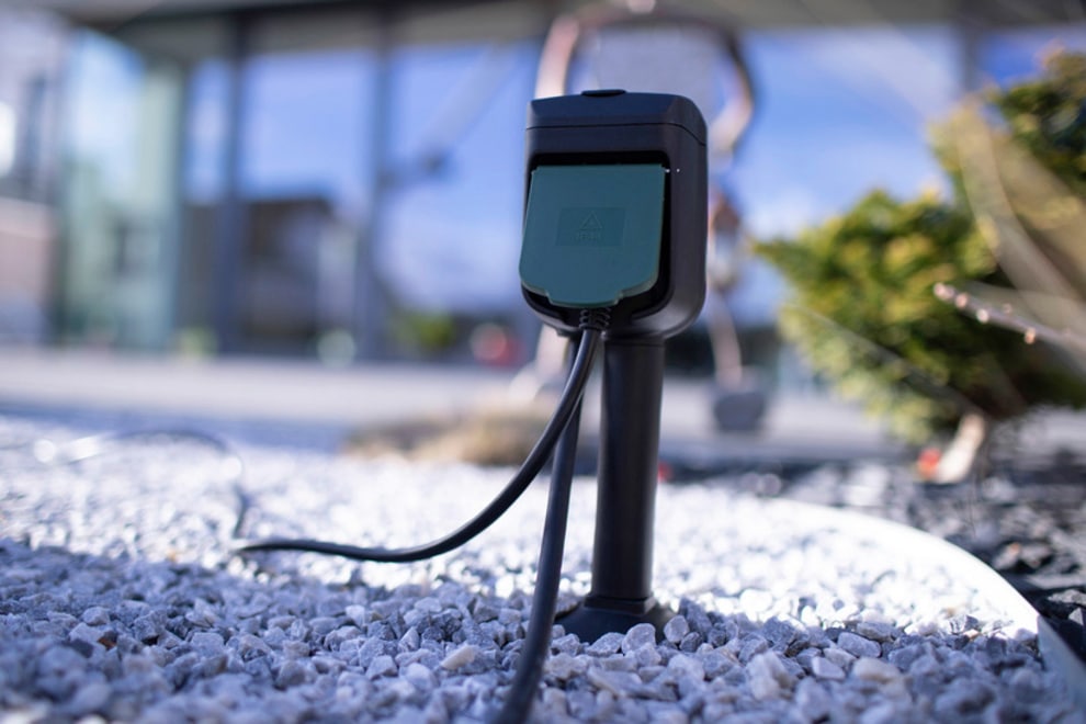 Brennenstuhl Gartensteckdose »Connect Wifi«, smarte Gartensteckdose mit Sprachsteuerung, Kabellänge 10m