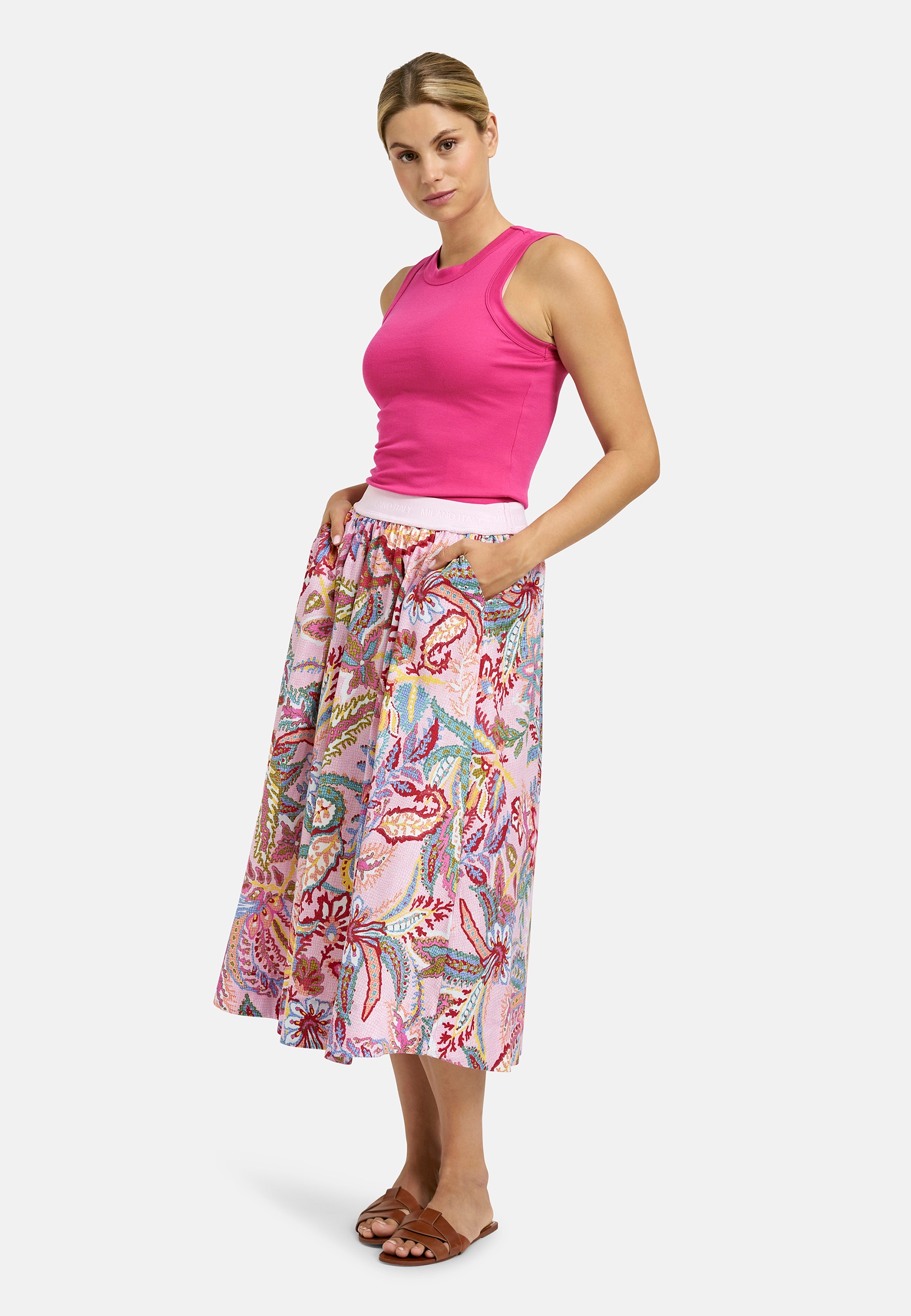 Milano Italy Sommerrock mit Taschen