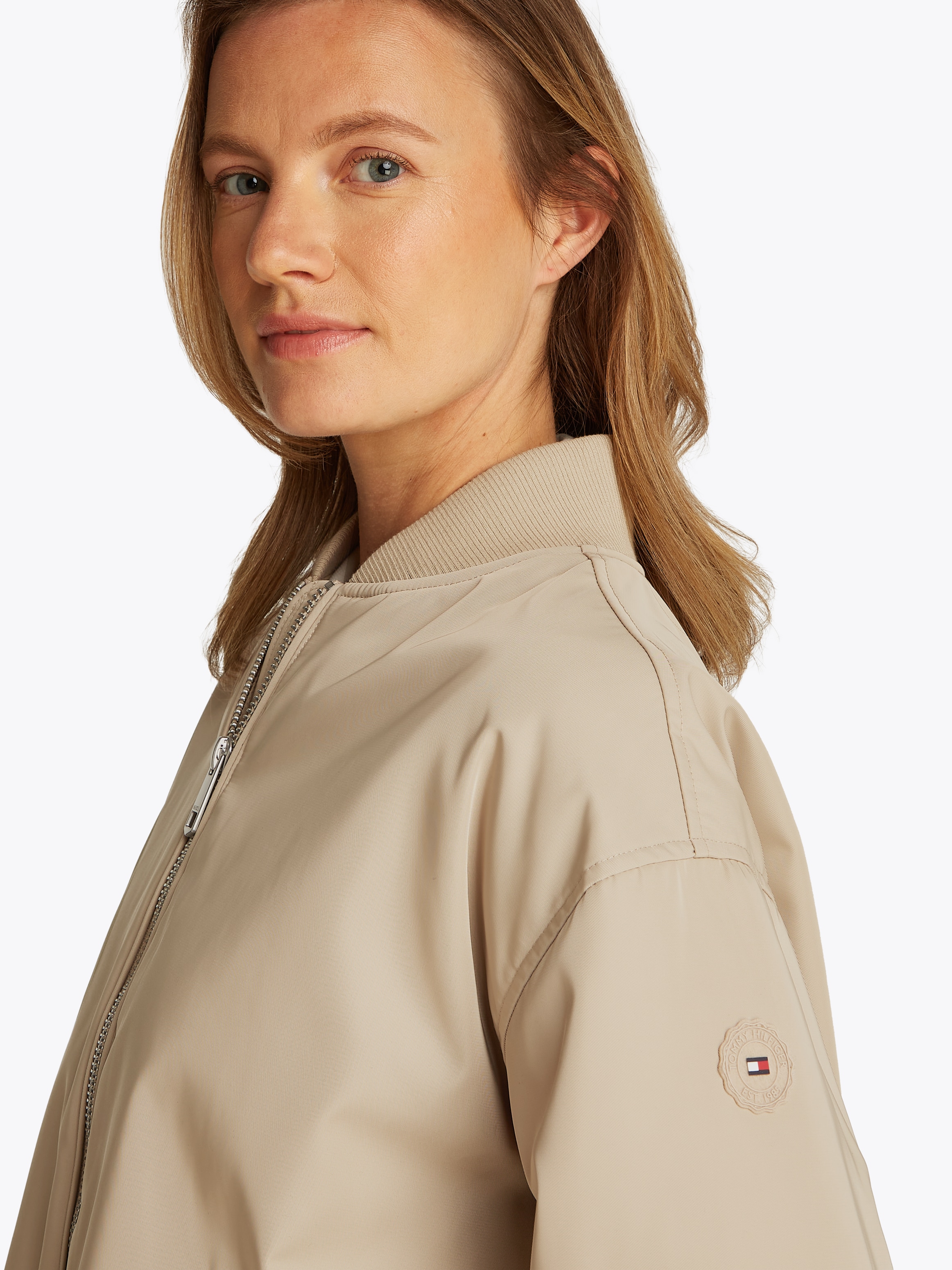 Tommy Hilfiger Bomberjacke »CASUAL NYLON BOMBER JACKET«, mit Markenlabel, in Unifarbe