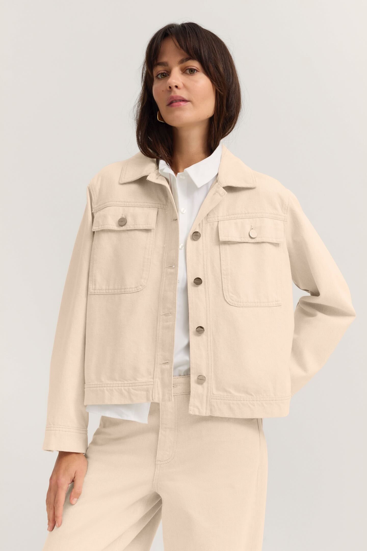 bugatti Jeansjacke "Loose Fit" aus Baumwolle mit Hemdkragen günstig online kaufen