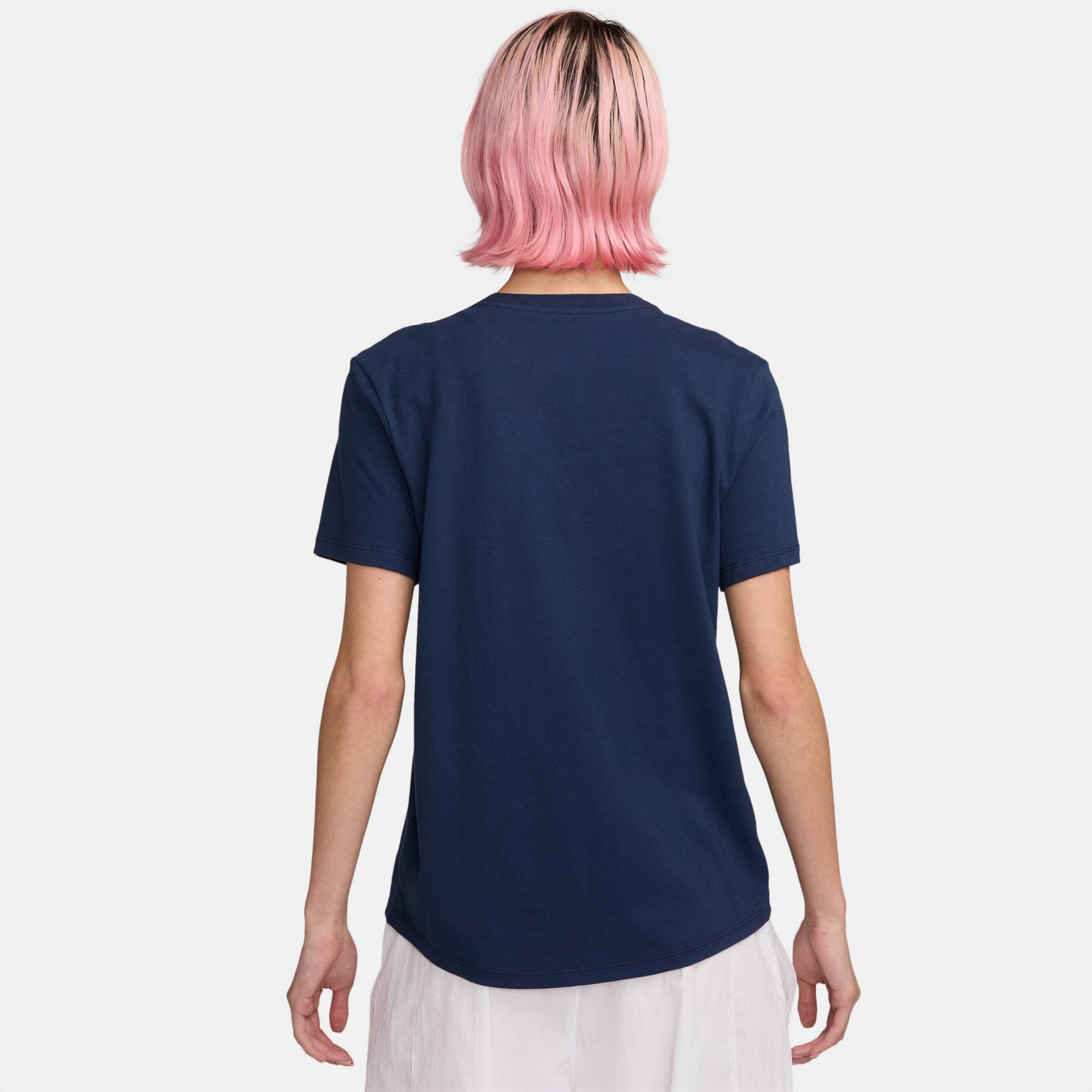 Nike Sportswear "Nike Sportswear Club Essentials Womens T-Shirt" 1 Stk. günstig online kaufen