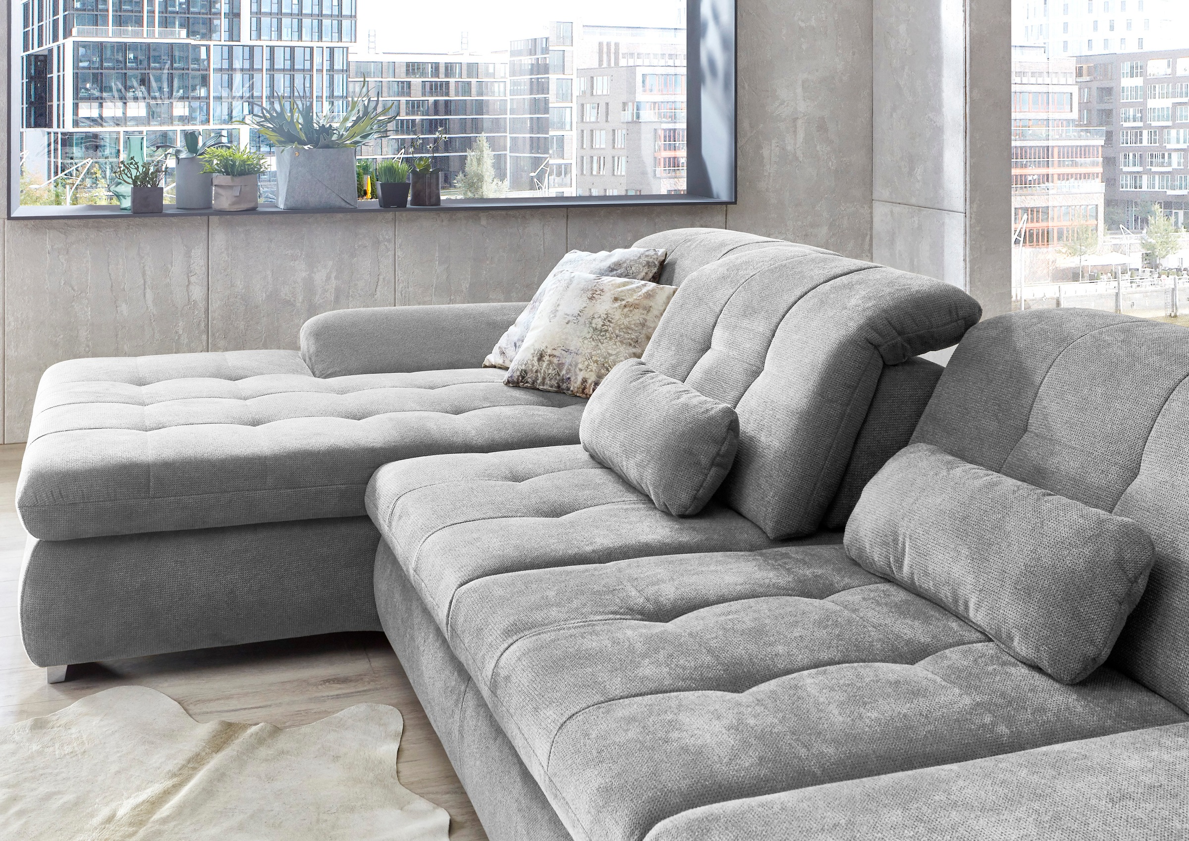 Die PlanBar Ecksofa »MP-IN17004 L-Form«, wahlweise mit Bettfunktion, Sitztiefen- und Kopfteilverstellung