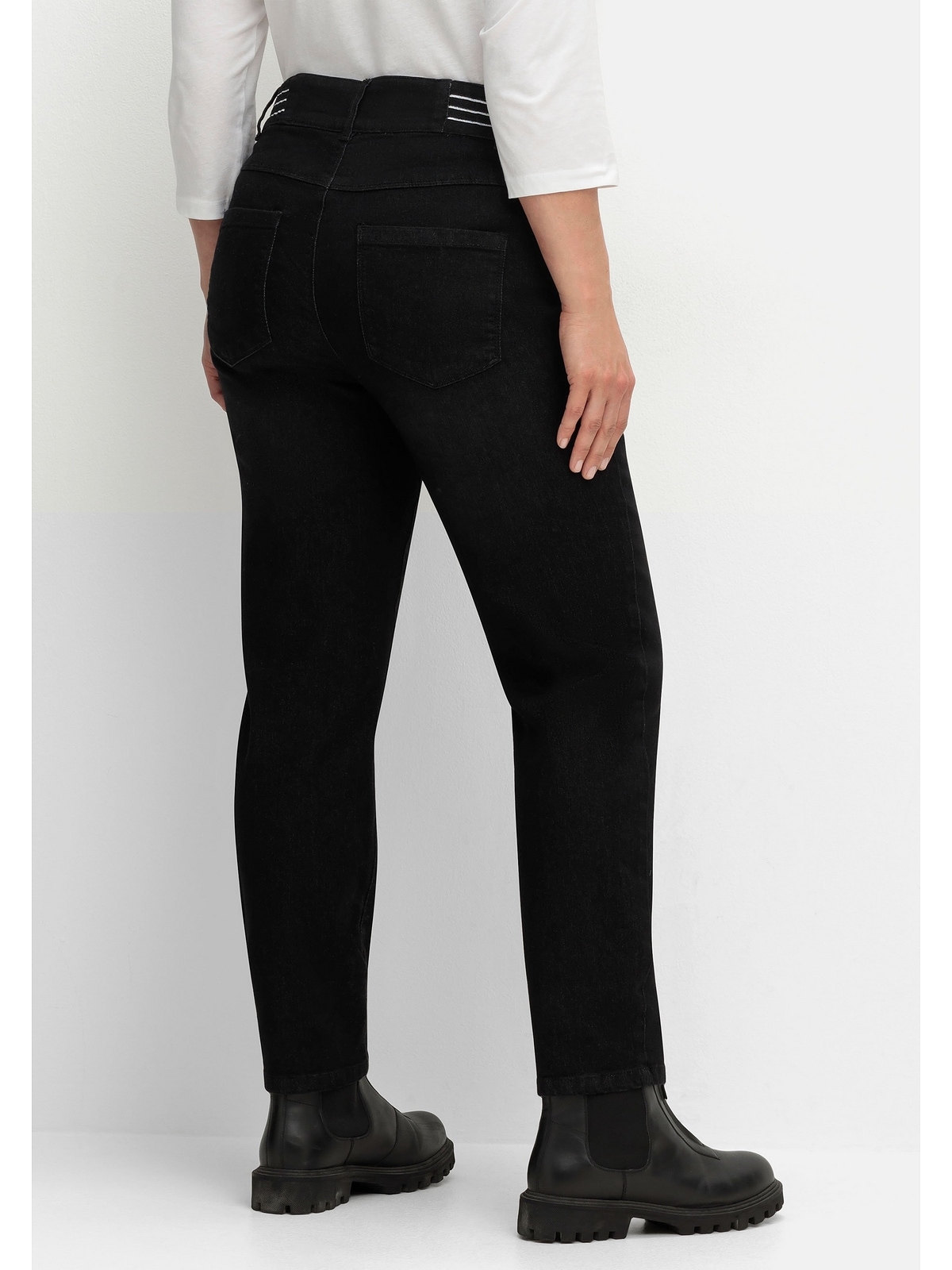 Sheego Stretch-Jeans »Große Größen«, mit Glitzer-Zierband am Bund