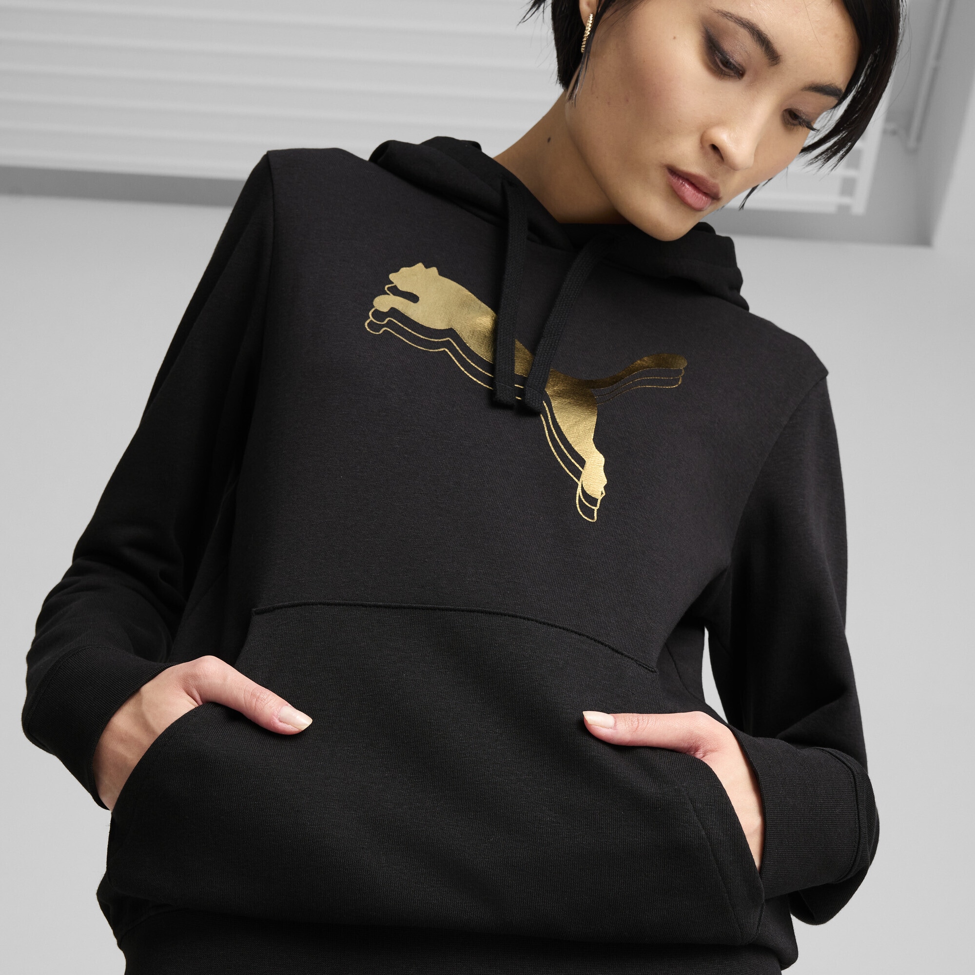PUMA Hoodie »ESS METALLIC Hoodie Damen«