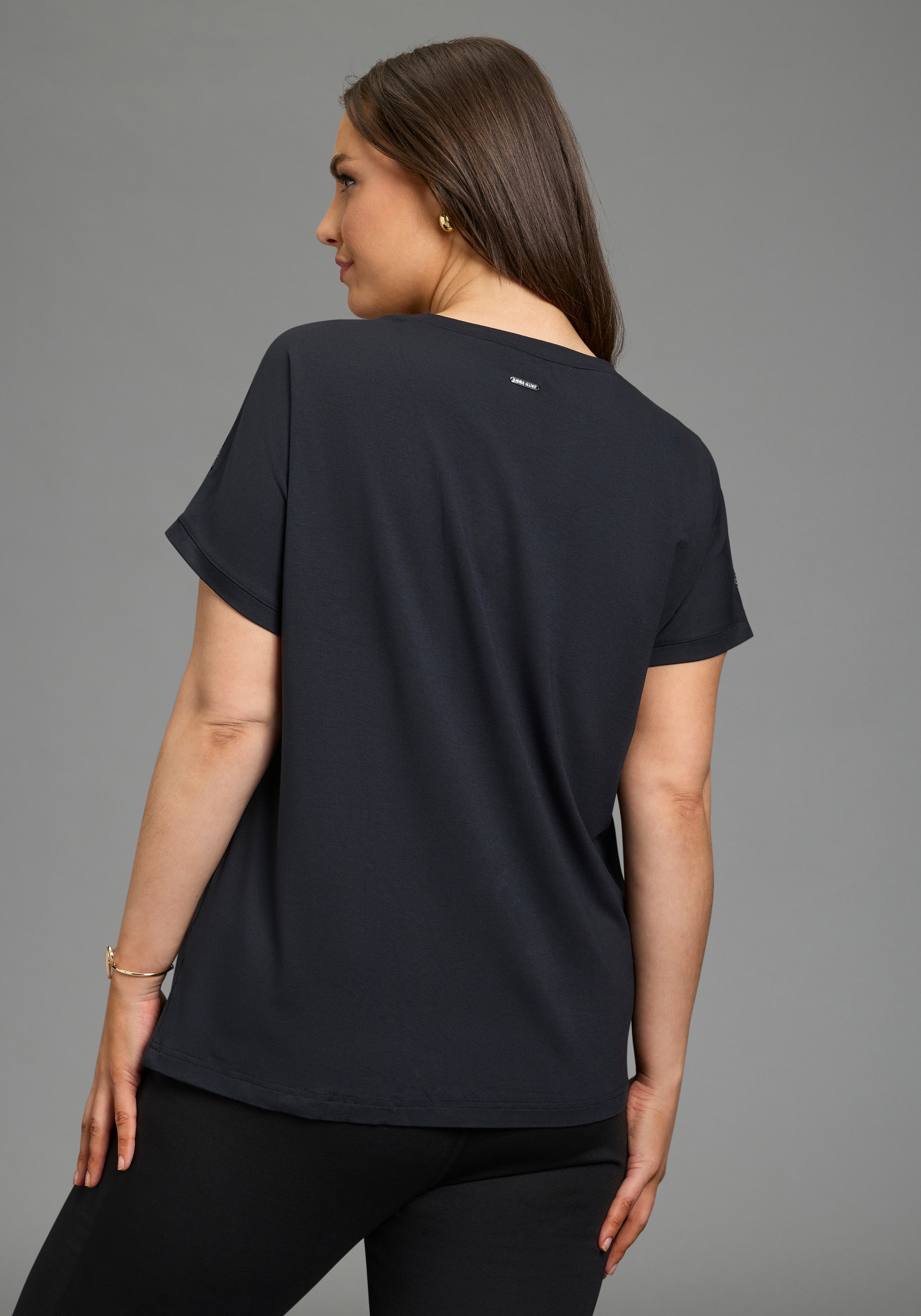 Laura Scott CURVE T-Shirt figurumspielende Passform, mit Rundhalsausschnitt und Spitzendetails