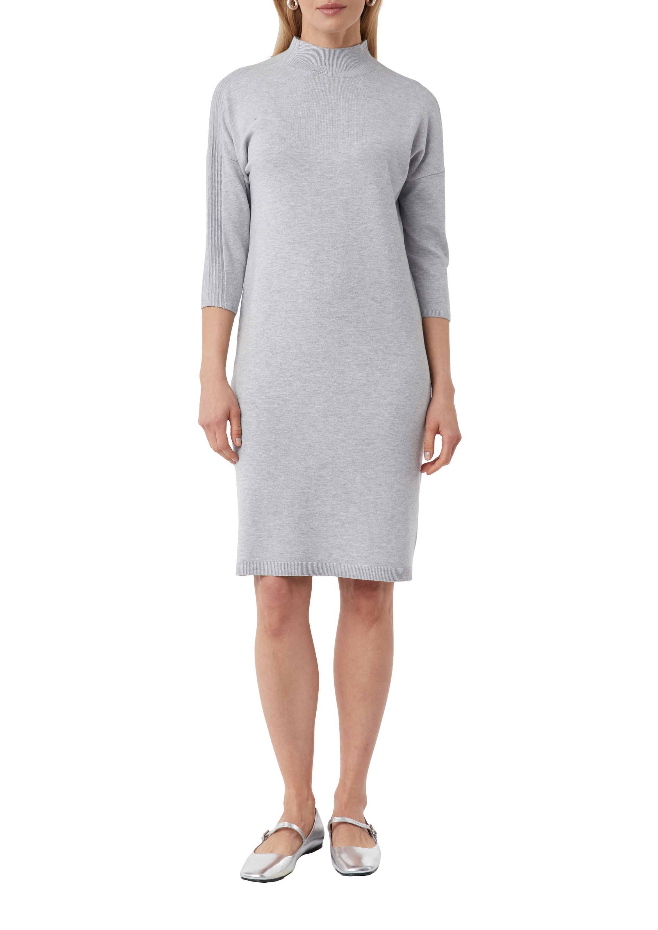 Comma Strickkleid mit überschnittenen Schultern