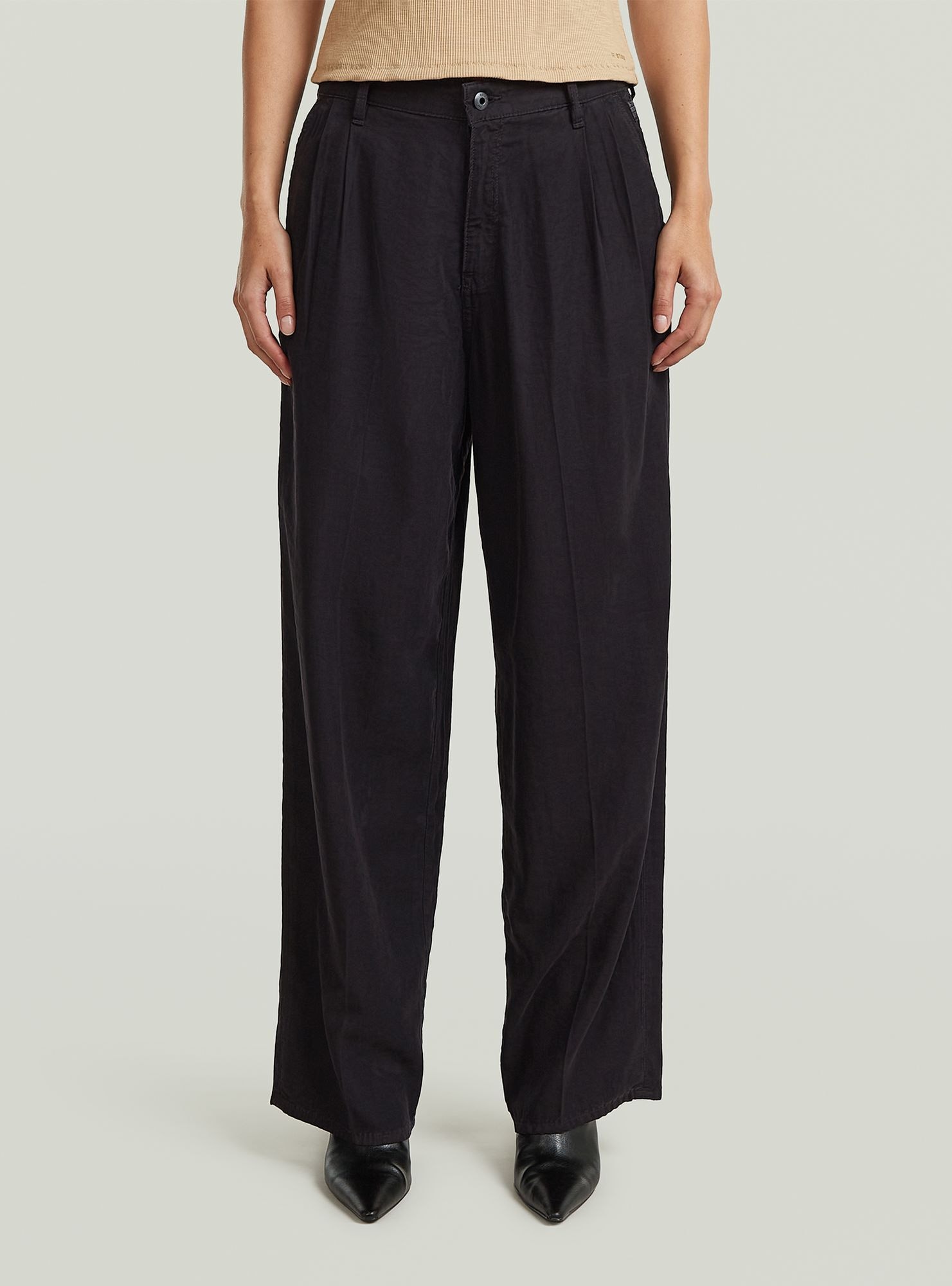 Chinohose G-STAR "Pleated Chino", Damen, Gr. 27, Länge 34, dk schwarz gd, Obermaterial: 90% Viskose, 10% Polyester, Hosen Chinohose