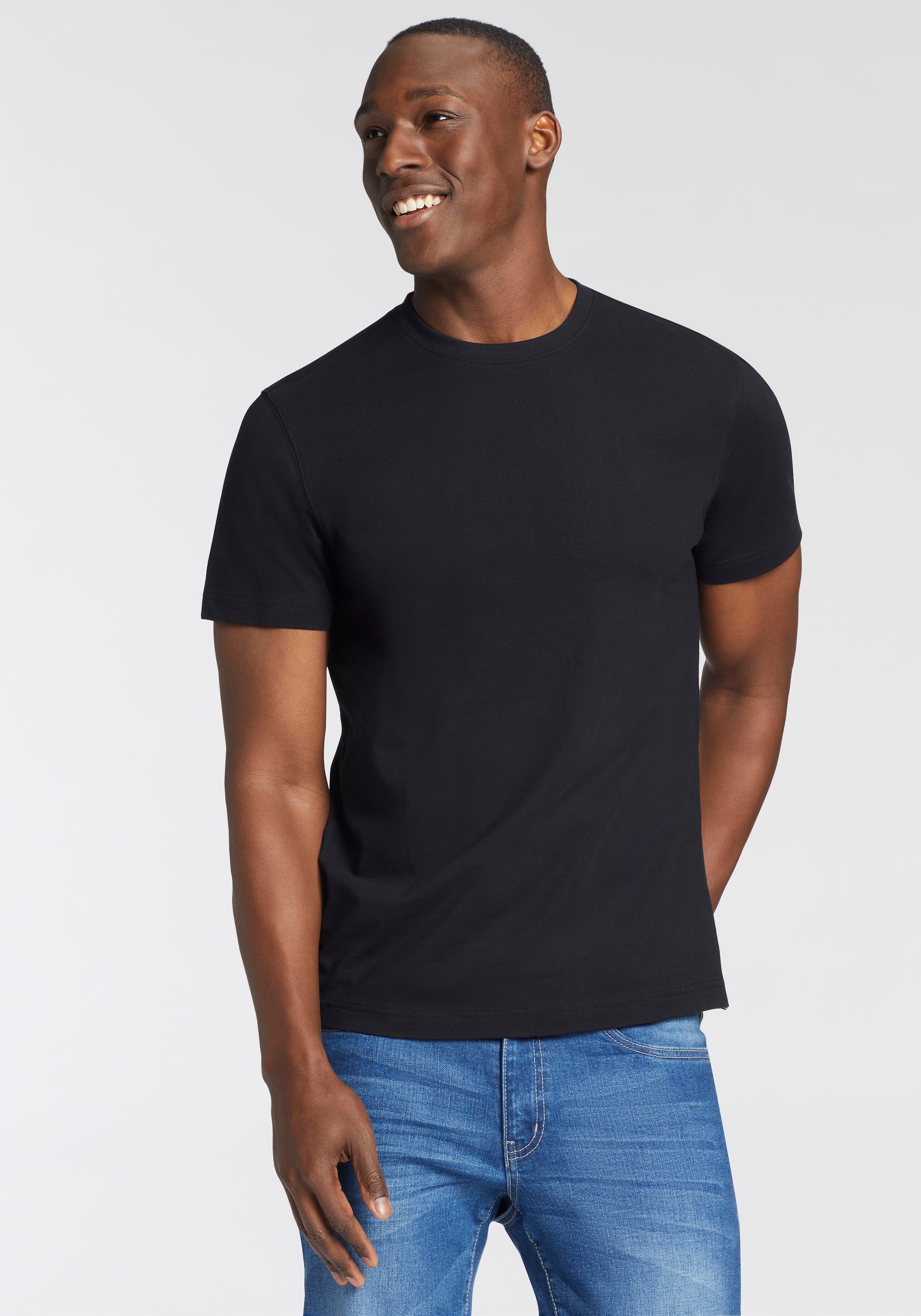Man's World Rundhalsshirt, (Packung, 2 tlg., 2er Pack), Kurzarm, unifarben, Rundhals, aus Baumwolle