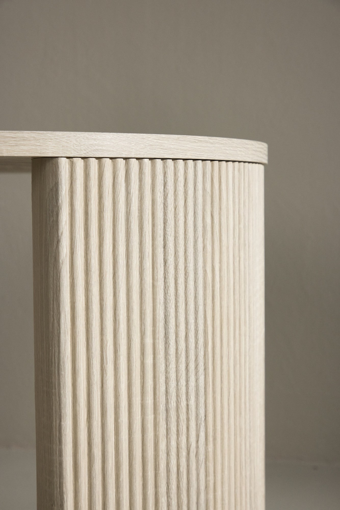 Venture Home Couchtisch Sofatisch, MDF, rund, abgerundet, kompakt, dezent, klassisch