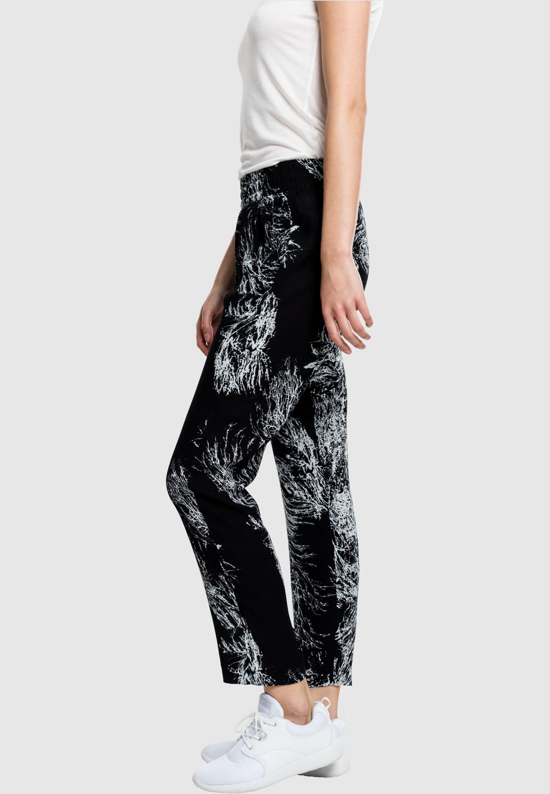 URBAN CLASSICS Stoffhose »Urban Classics Damen Ladies Beach Pants«, (1 tlg.)