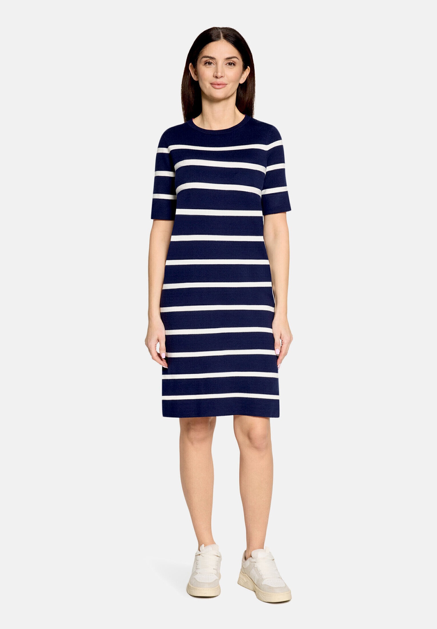 Cartoon Strickkleid »Damen mit Rundhalsausschnitt« Ohne Tasche