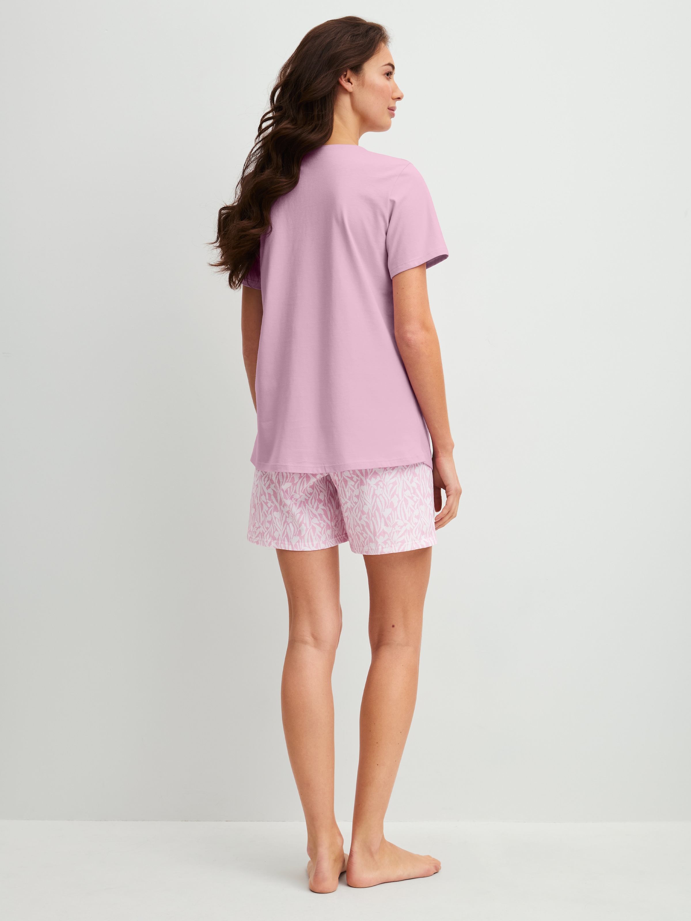 CALIDA Shorty »Blooming Nights« 2 Hose geblümt, Oberteil uni, V-Ausschnitt, kurzärmelig