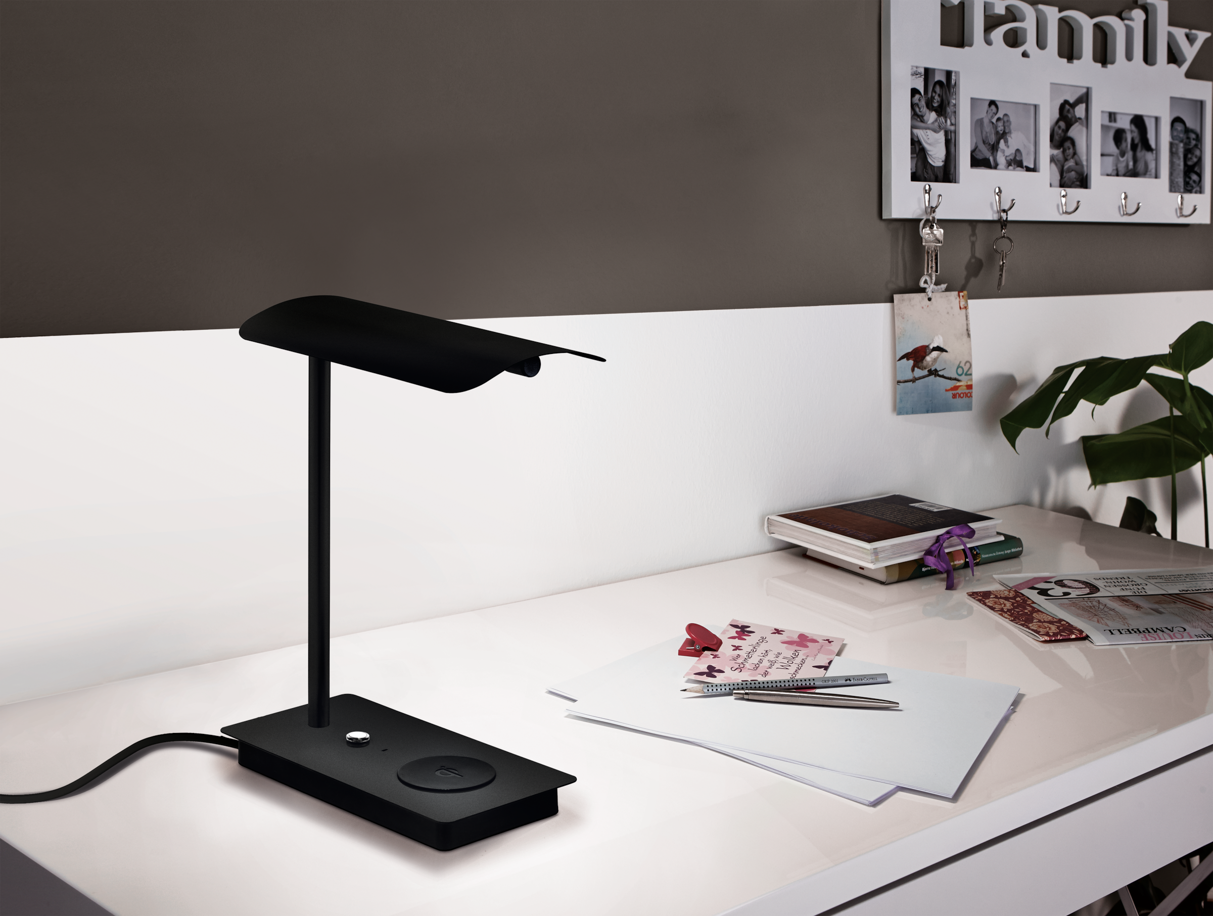 EGLO Tischleuchte »ARENAZA Schreibtischleuchte - kabellose Ladefunktion« LED-Modul 1 Stk. Warmweiß Tischleuchte, Warmweiß, Induktionsladefläche, Touch, dimmbar, 3000K