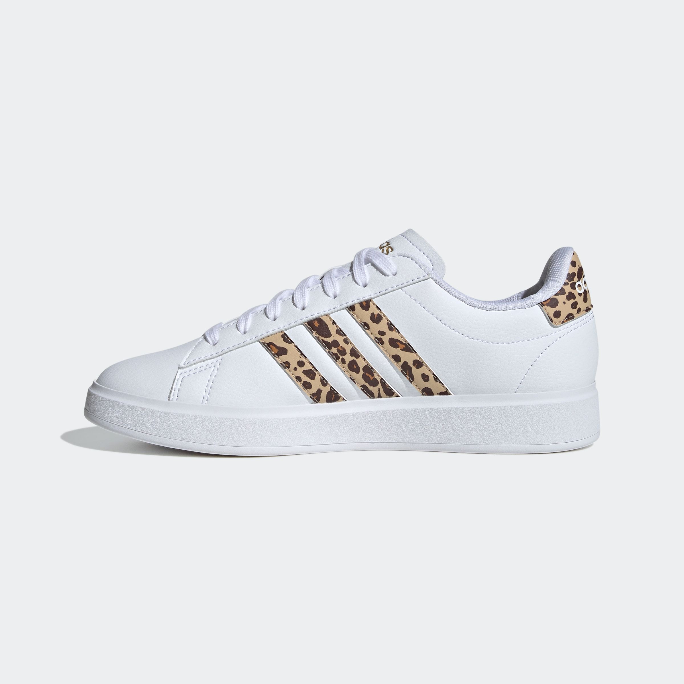adidas Sportswear Sneaker »GRAND COURT 2.0«, Design auf den Spuren des adidas Superstar
