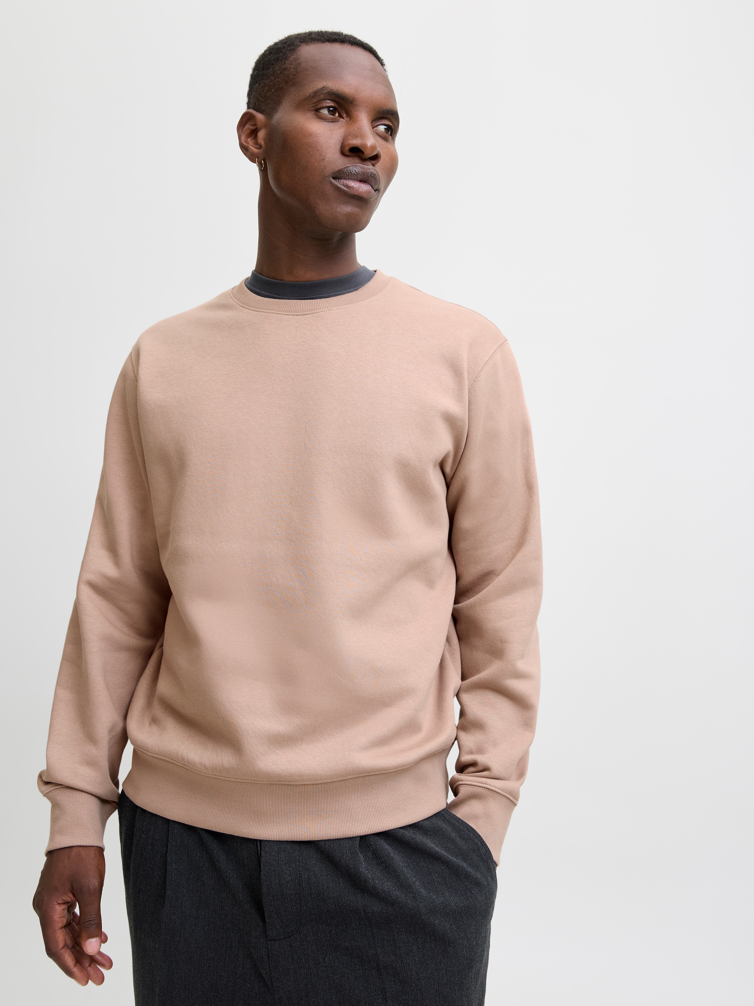Jack & Jones "JJESTAR BASIC SWEAT CREW NECK NOOS", mit Rundhalsausschnitt günstig online kaufen