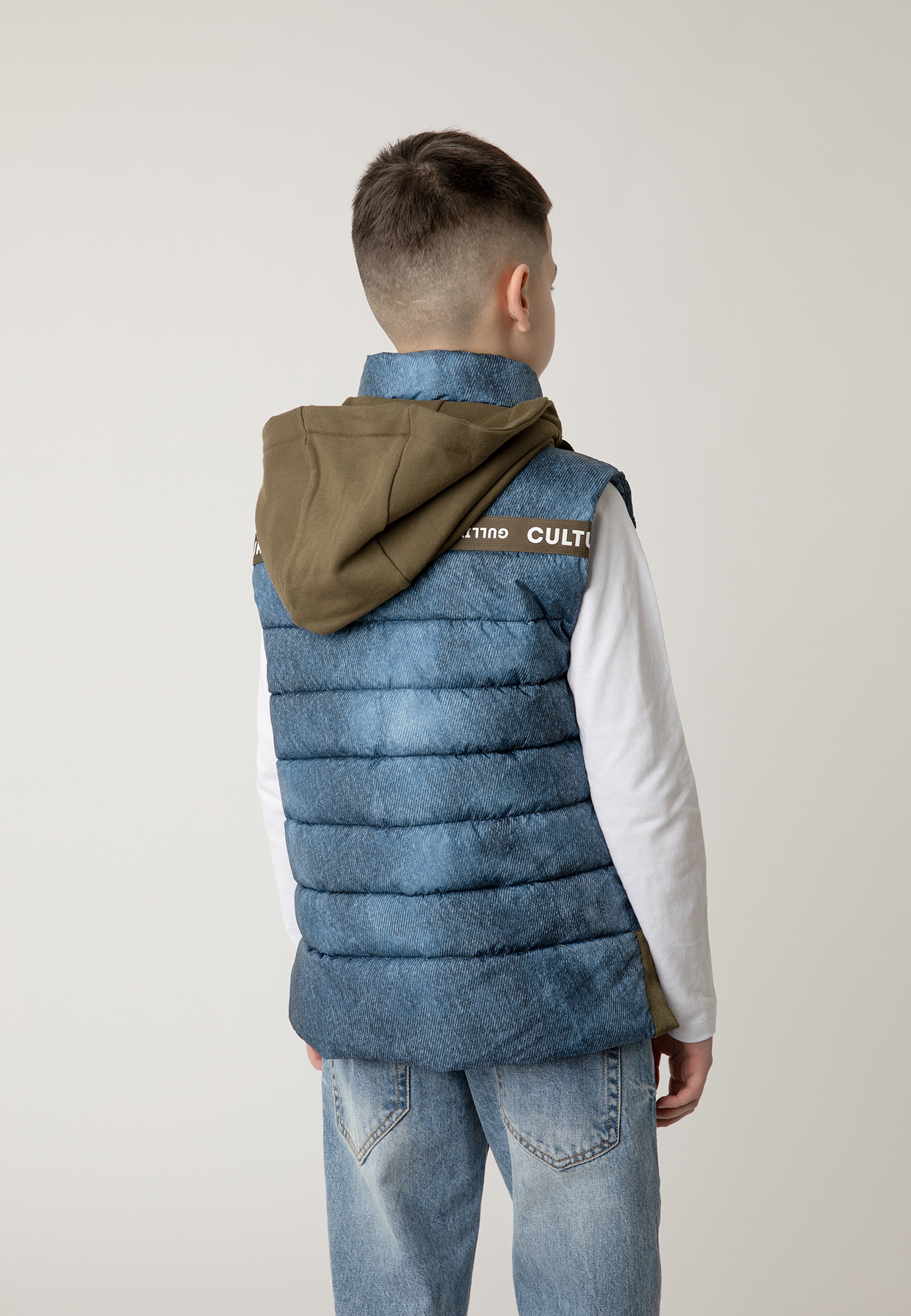 Thumbnail - Gulliver Steppweste mit Kontrast-Kapuze und Denim-Print