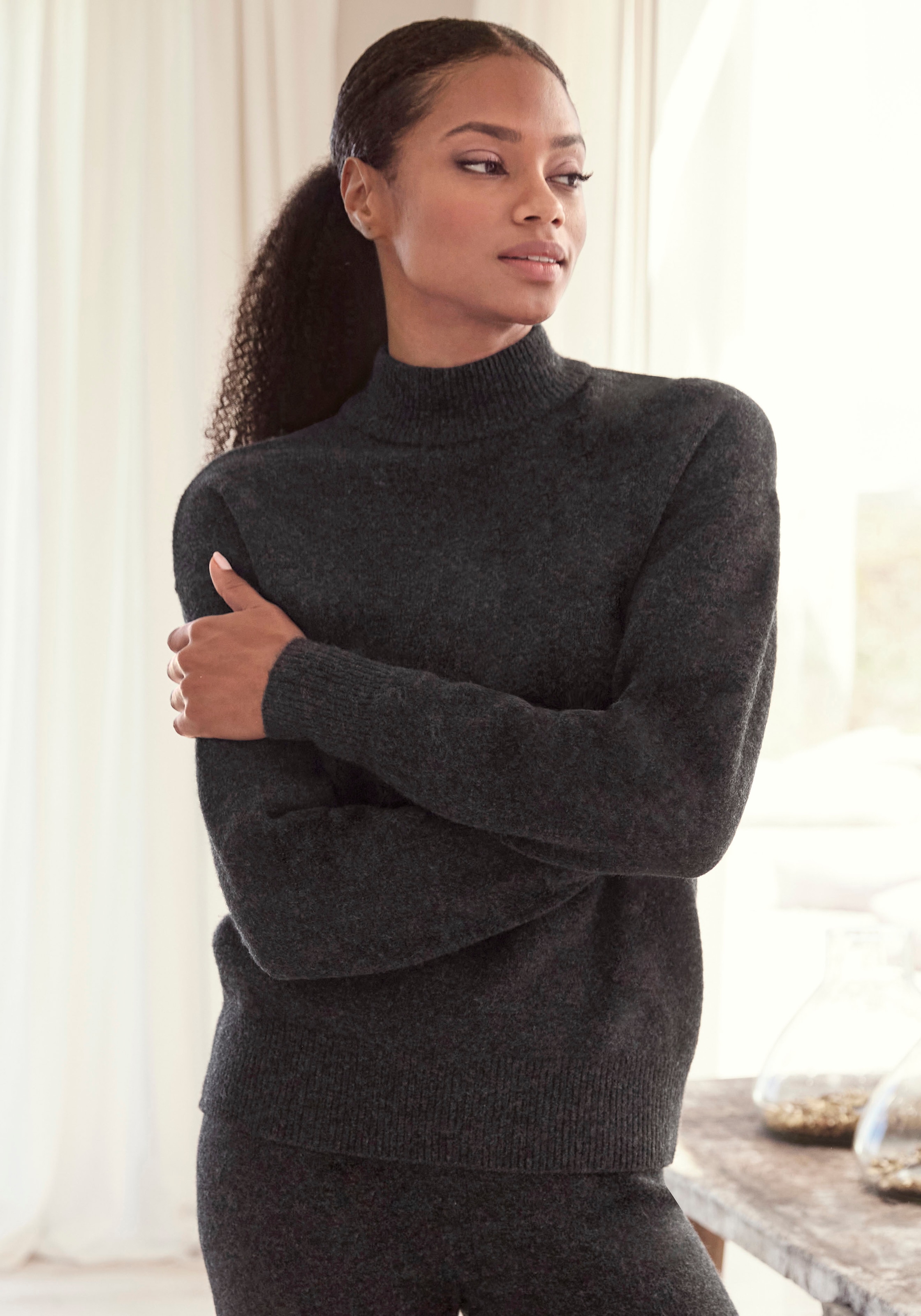 Lascana Gebreide trui -Lounge Pullover met staande kraag en ribboorden, loungewear