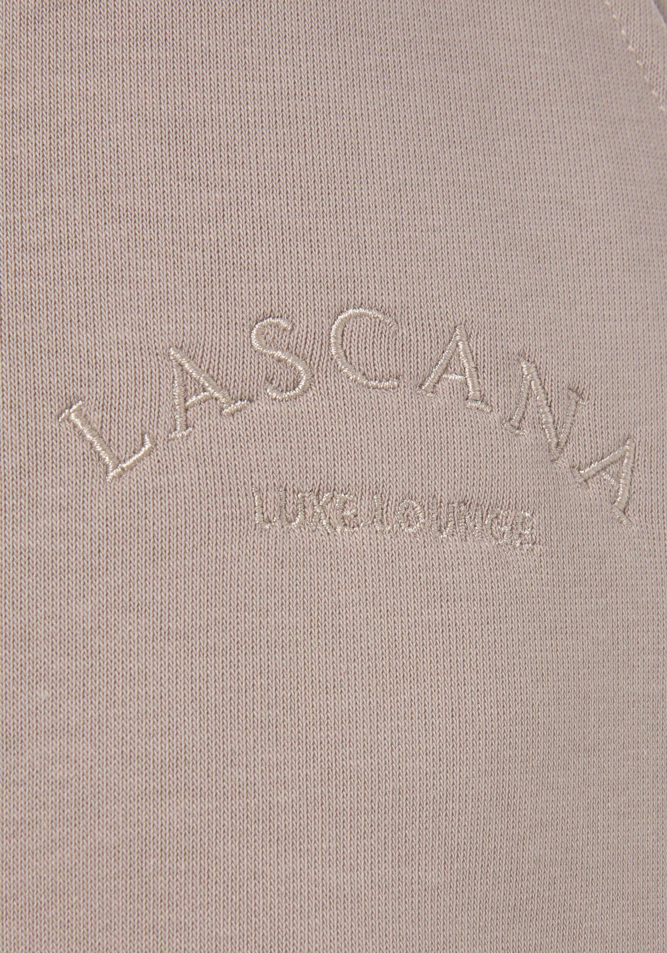 LASCANA Relaxshorts, mit seitlichen Taschen und Logostickerei, Loungewear