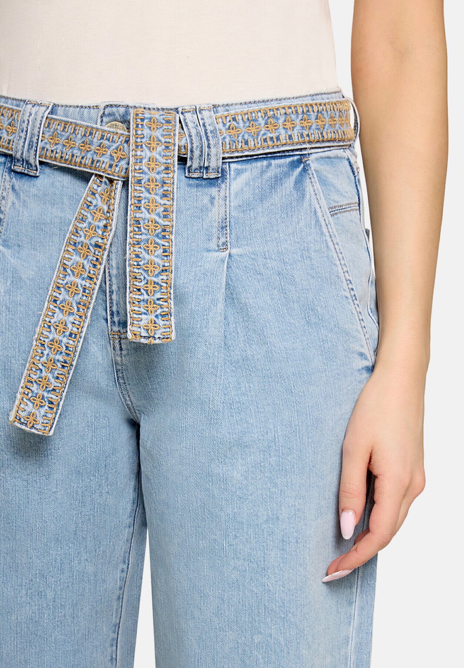 Cartoon Ankle-Jeans »Damen mit Stickerei«